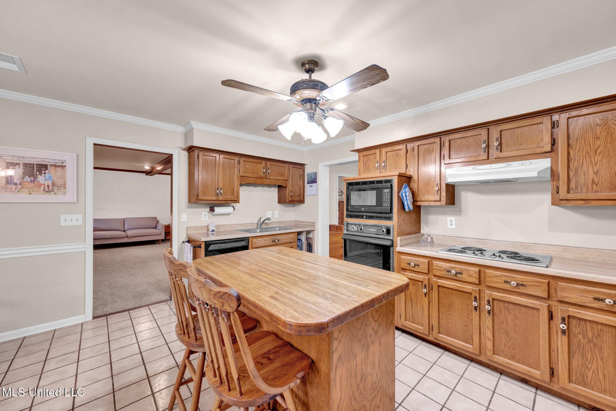 8140 Hunters Hill Cove, Olive Branch, Mississippi image 20