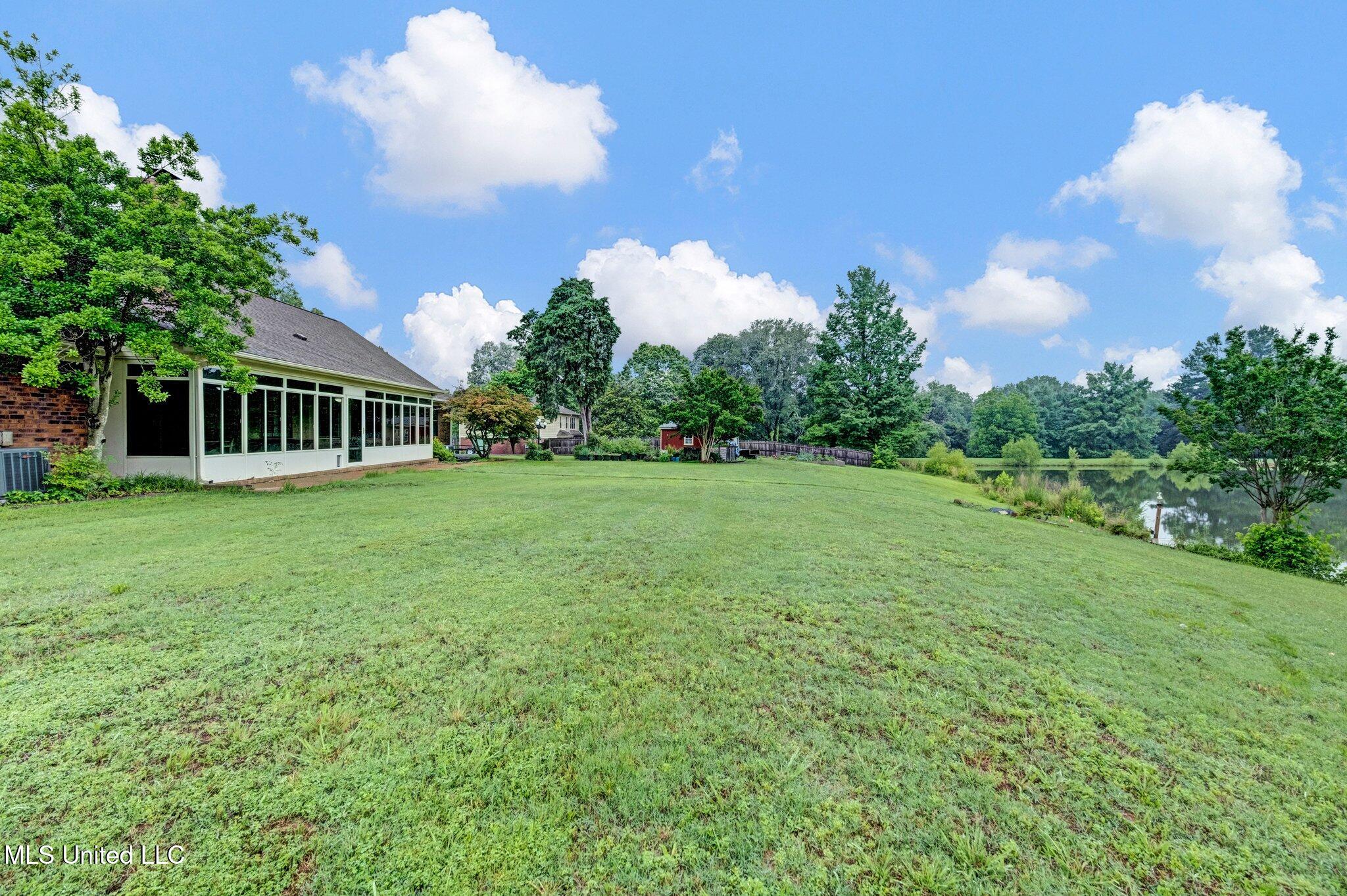 8140 Hunters Hill Cove, Olive Branch, Mississippi image 39