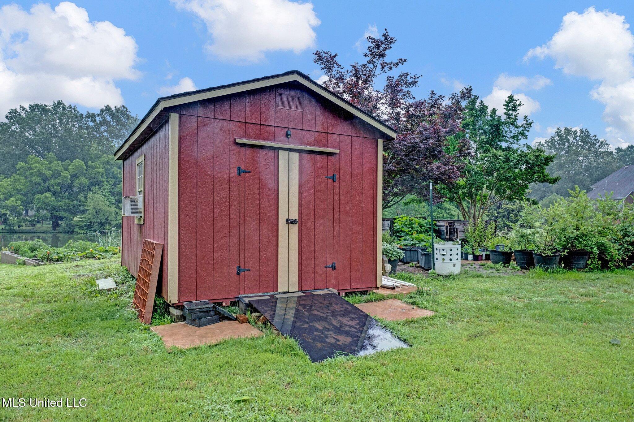 8140 Hunters Hill Cove, Olive Branch, Mississippi image 42