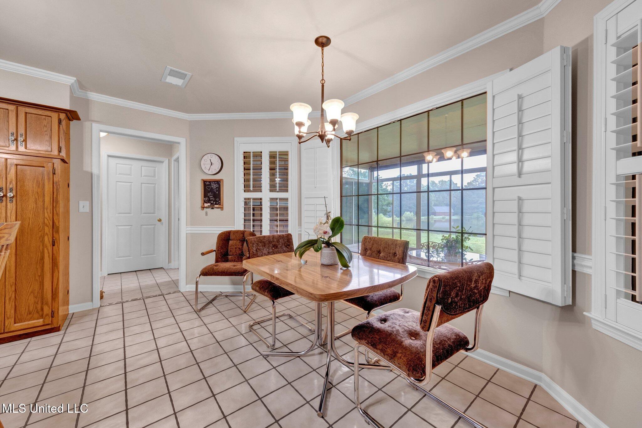 8140 Hunters Hill Cove, Olive Branch, Mississippi image 23