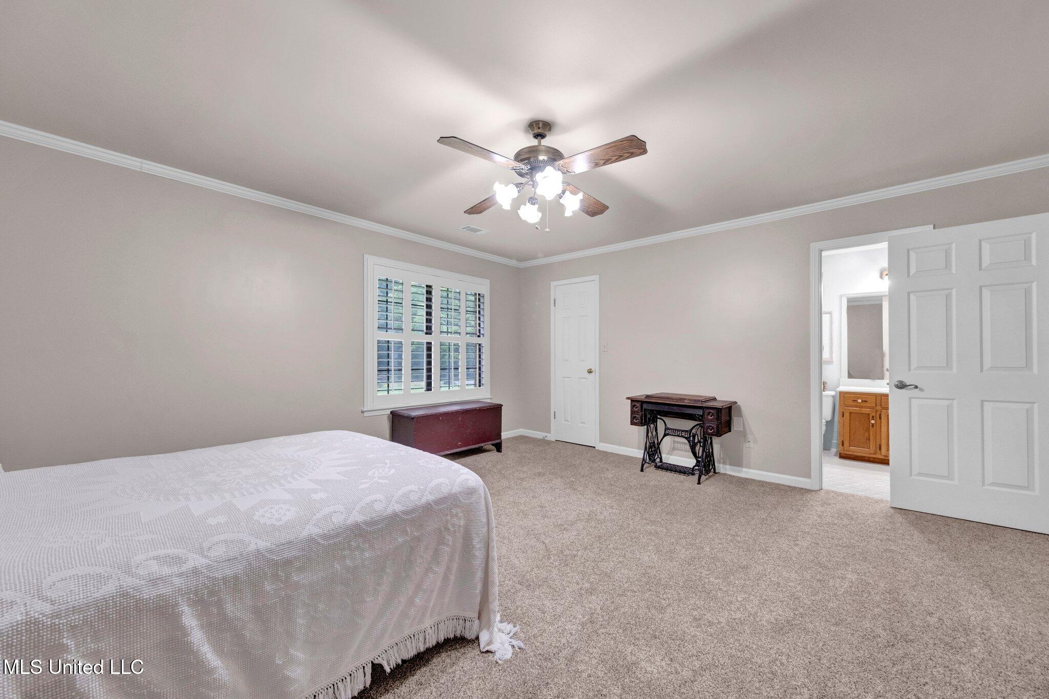8140 Hunters Hill Cove, Olive Branch, Mississippi image 31
