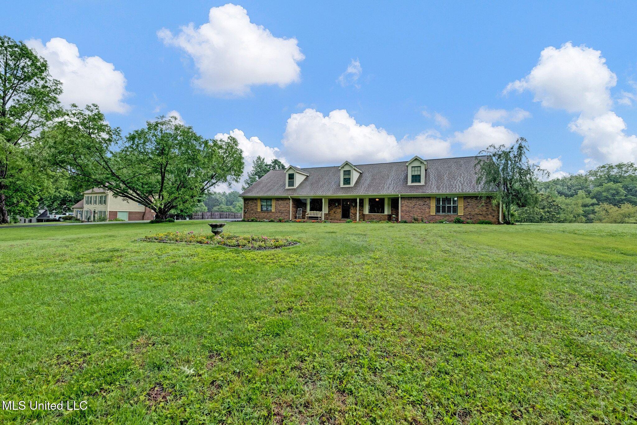 8140 Hunters Hill Cove, Olive Branch, Mississippi image 4