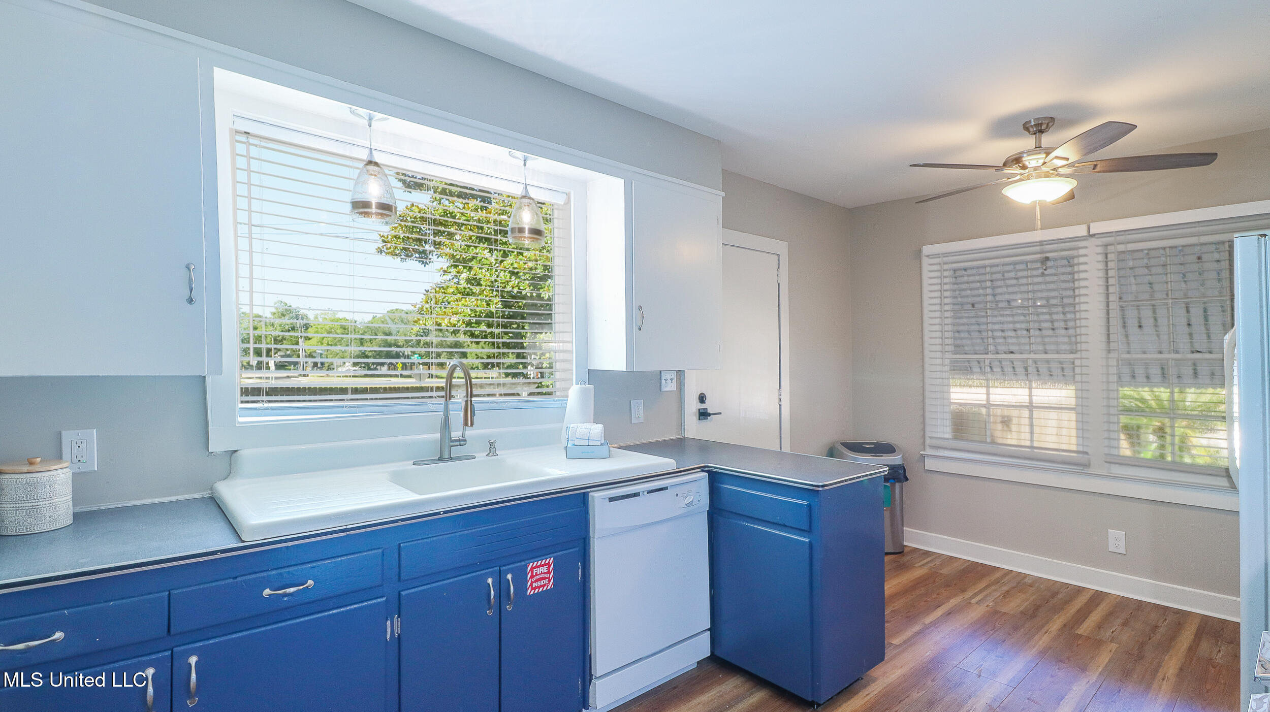 Biloxi, Mississippi 39530, United States, 3 Bedrooms Bedrooms, ,2 BathroomsBathrooms,Residential,Active,239970