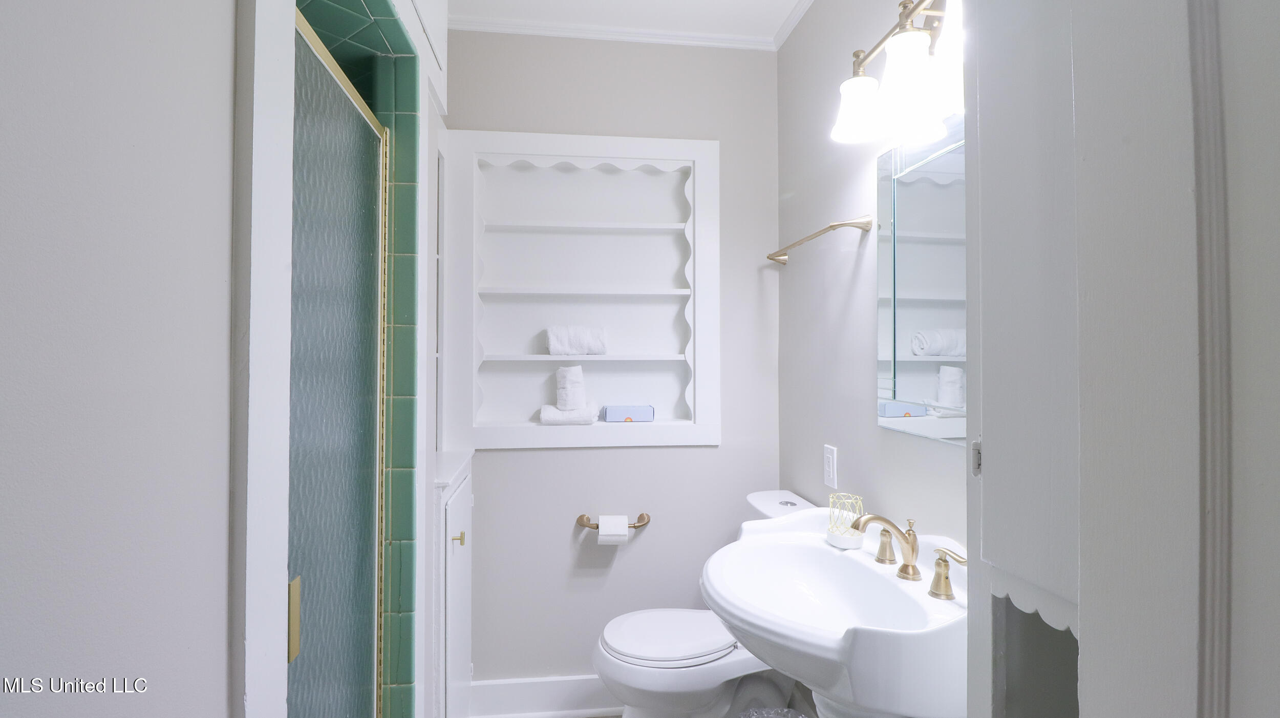 Biloxi, Mississippi 39530, United States, 3 Bedrooms Bedrooms, ,2 BathroomsBathrooms,Residential,Active,239970