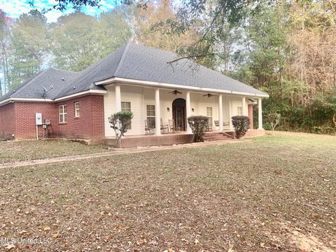 Homes For Sale - 304 Whitetail Court<br/> Florence, MS 39073