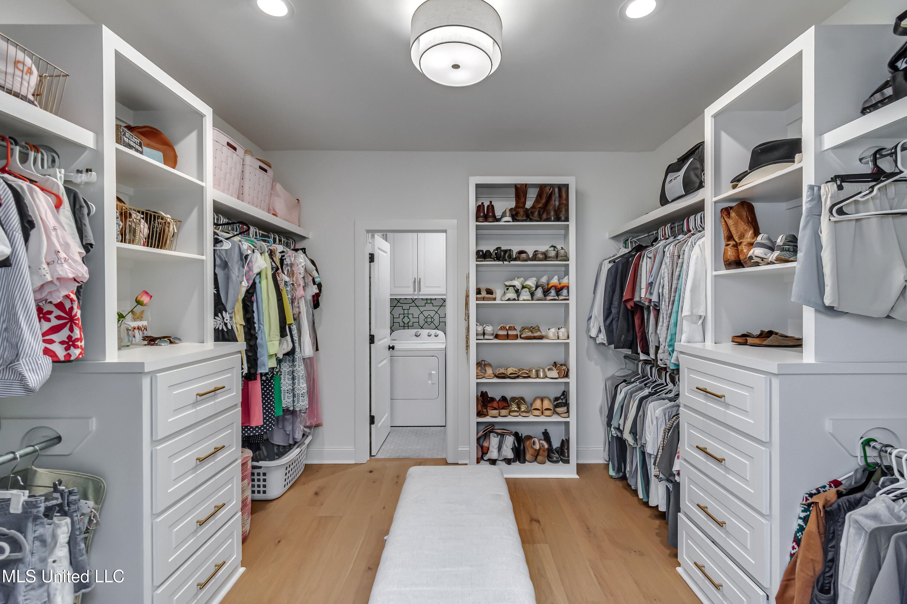 Madison, Mississippi 39110, United States, 3 Bedrooms Bedrooms, ,2 BathroomsBathrooms,Residential,Active,221408