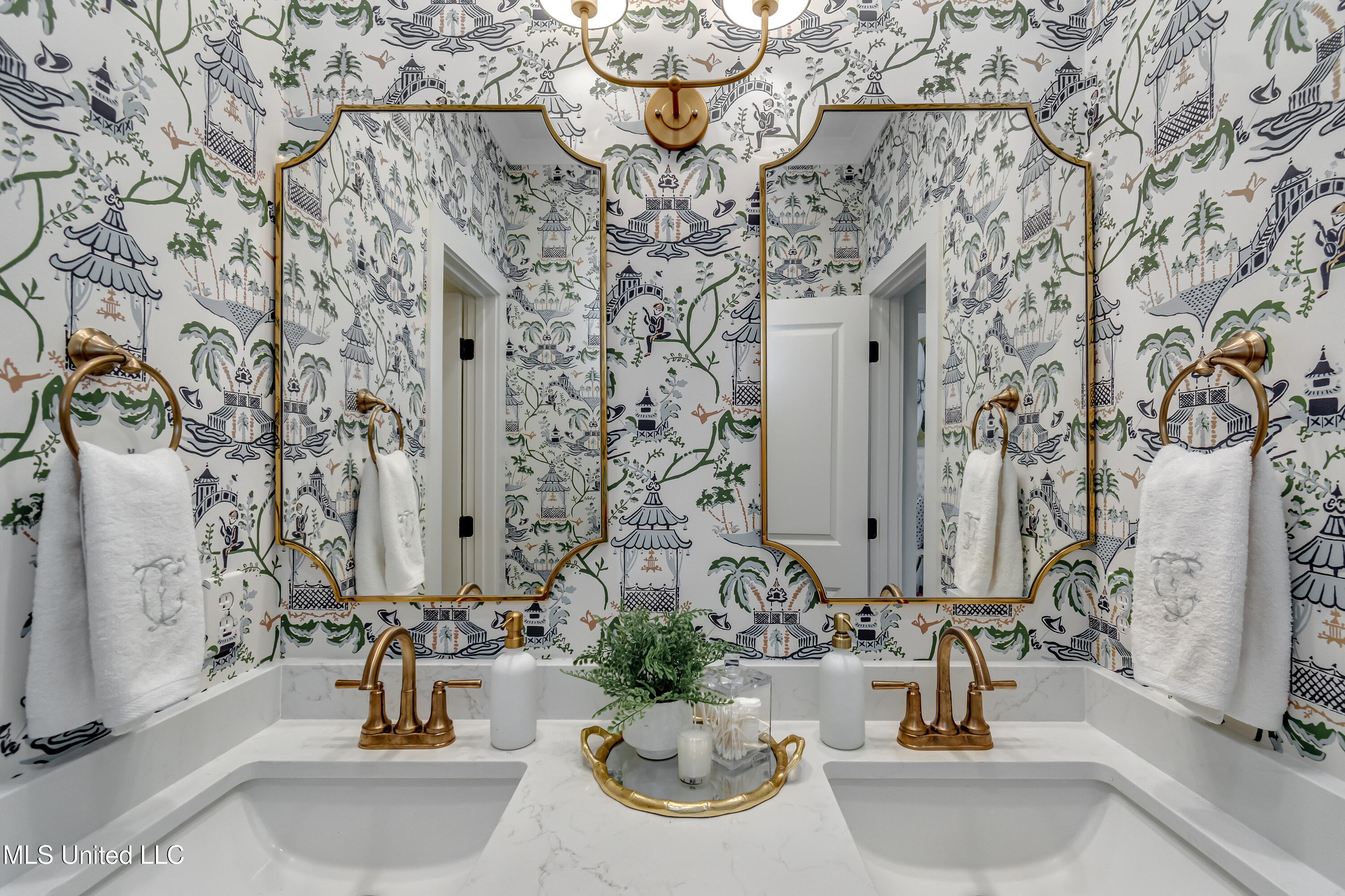 Madison, Mississippi 39110, United States, 3 Bedrooms Bedrooms, ,2 BathroomsBathrooms,Residential,Active,221408