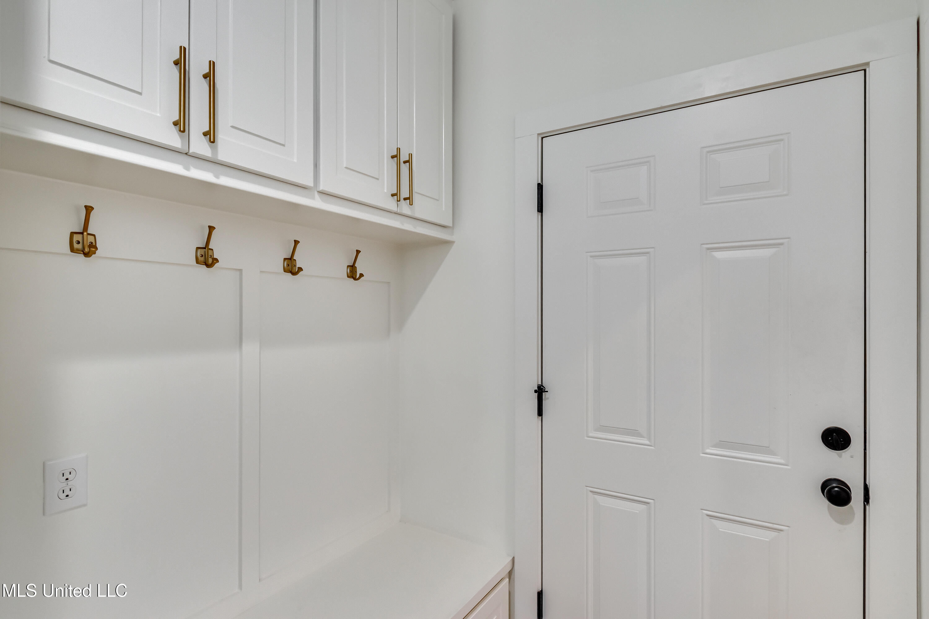 Madison, Mississippi 39110, United States, 3 Bedrooms Bedrooms, ,2 BathroomsBathrooms,Residential,Active,221408