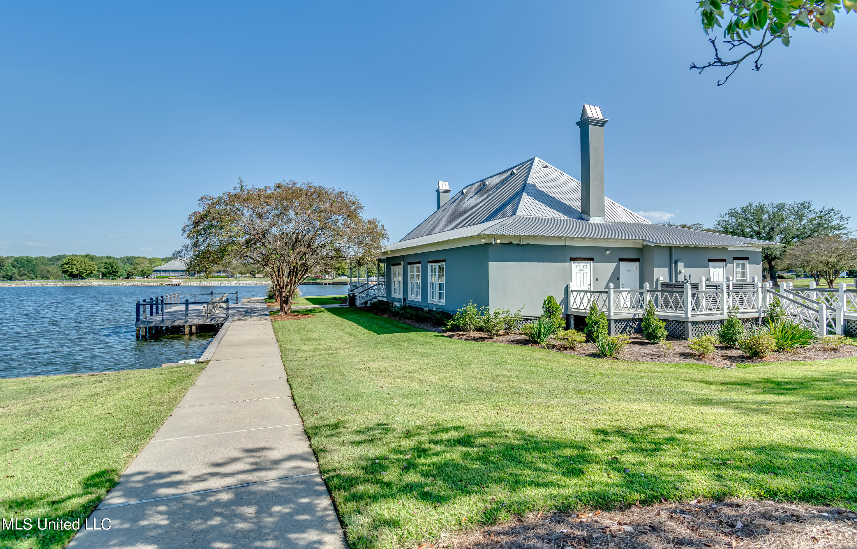 Madison, Mississippi 39110, United States, 3 Bedrooms Bedrooms, ,2 BathroomsBathrooms,Residential,Active,221408