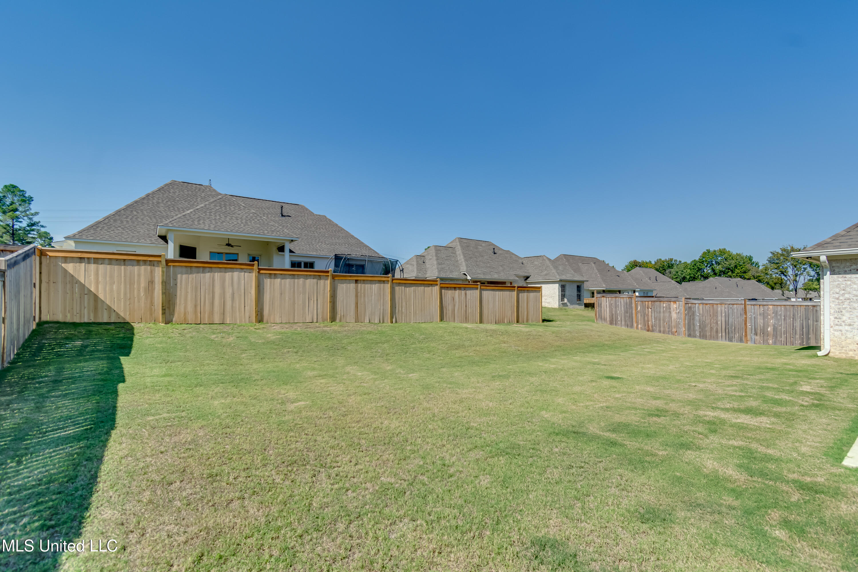 Madison, Mississippi 39110, United States, 3 Bedrooms Bedrooms, ,2 BathroomsBathrooms,Residential,Active,221408