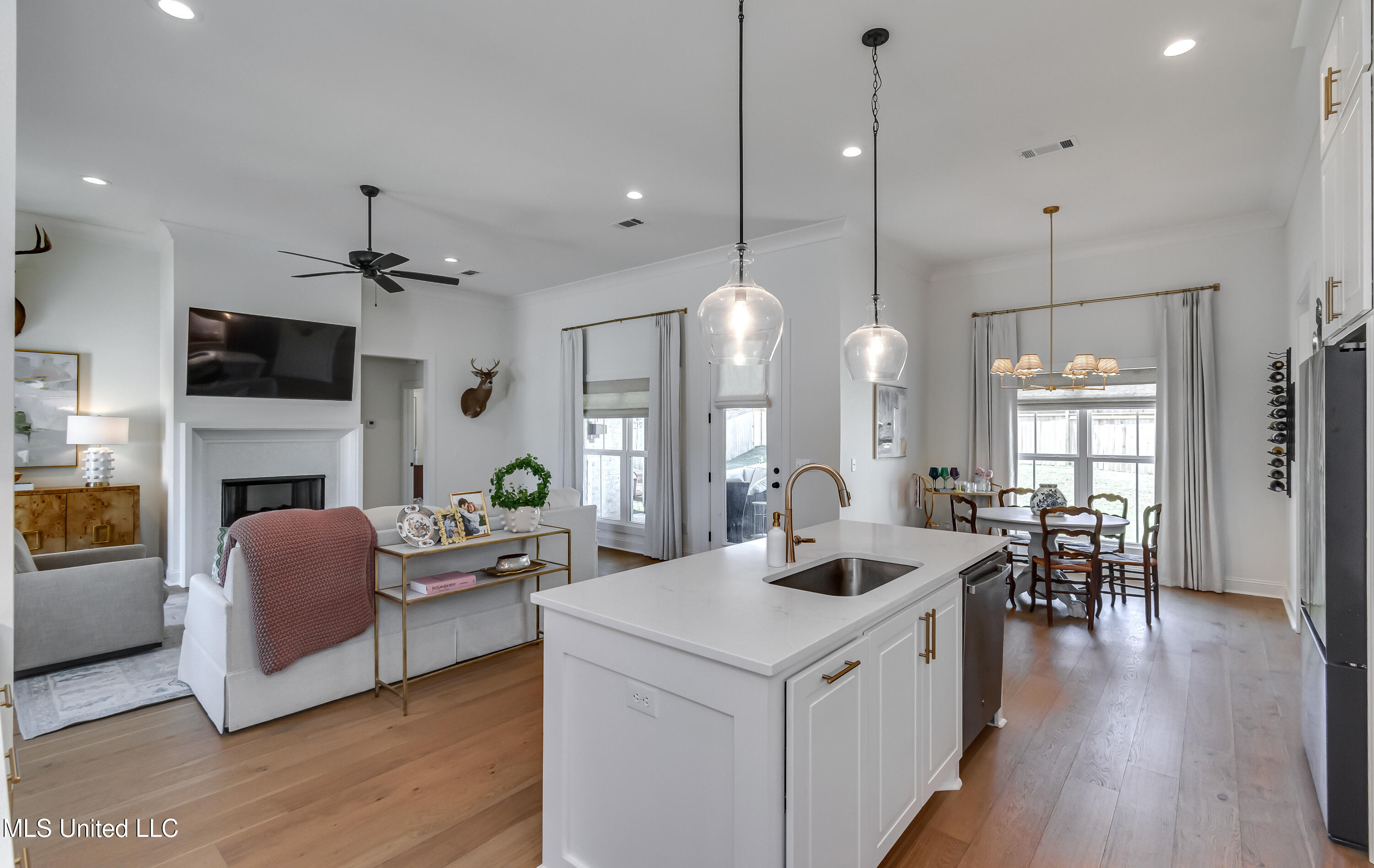 Madison, Mississippi 39110, United States, 3 Bedrooms Bedrooms, ,2 BathroomsBathrooms,Residential,Active,221408