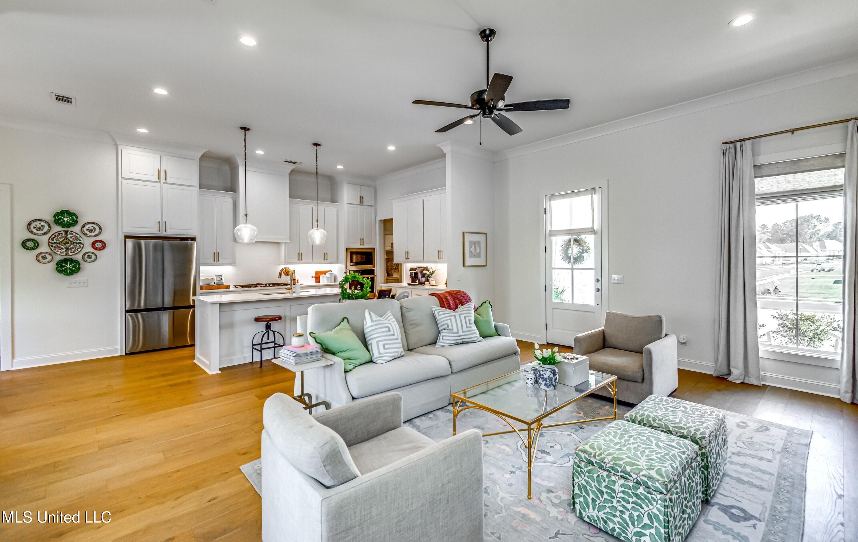 Madison, Mississippi 39110, United States, 3 Bedrooms Bedrooms, ,2 BathroomsBathrooms,Residential,Active,221408