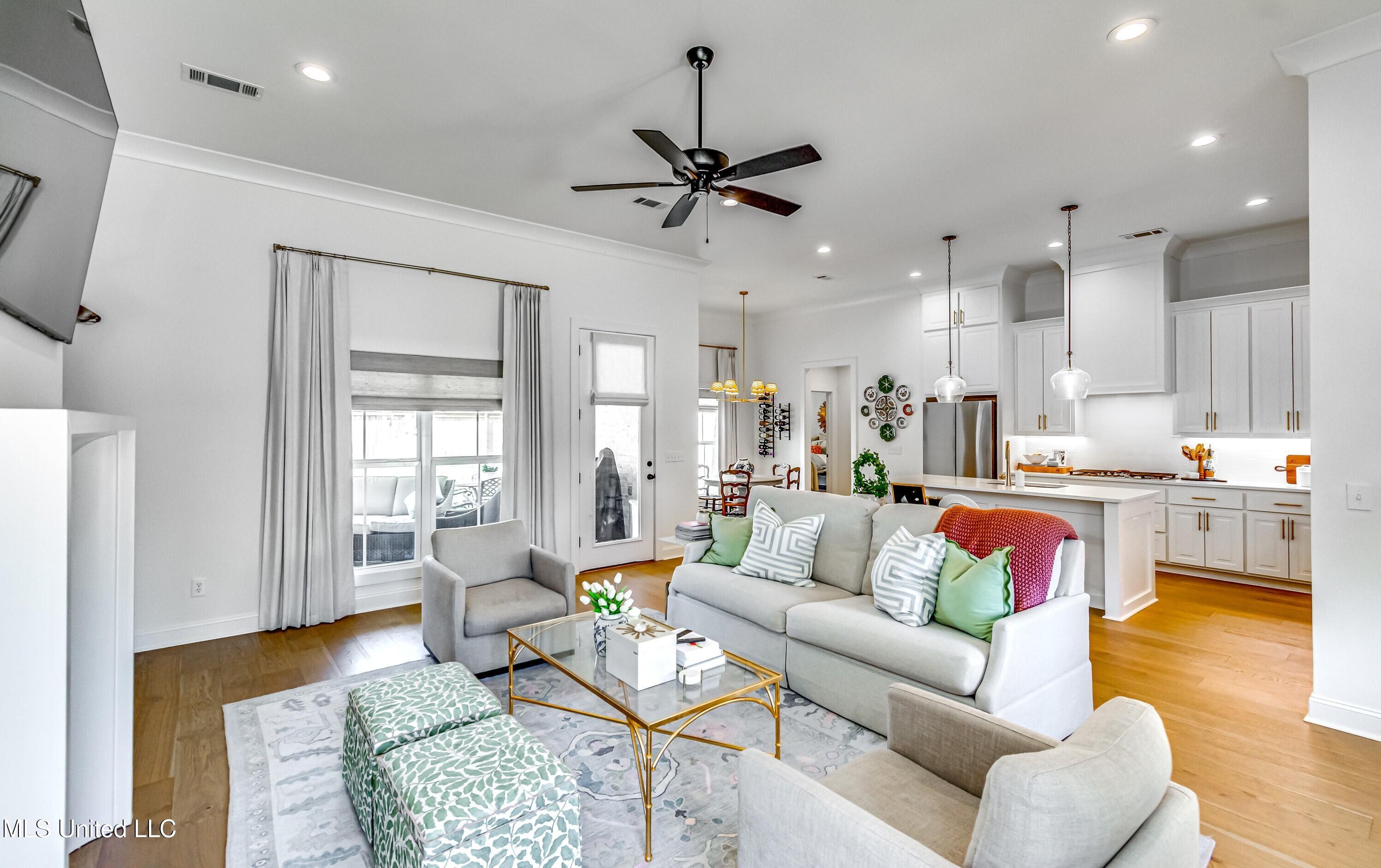 Madison, Mississippi 39110, United States, 3 Bedrooms Bedrooms, ,2 BathroomsBathrooms,Residential,Active,221408