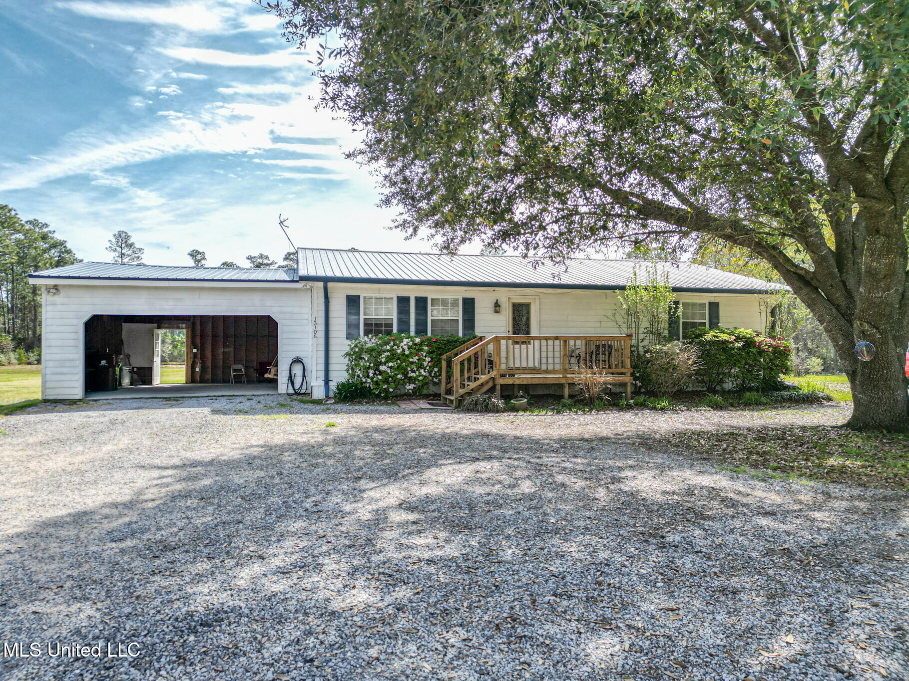 13106 Hudson Krohn Road, Biloxi, Mississippi image 2