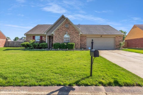Homes For Sale - 4283 Edmonton Street<br/> Desoto County, Horn Lake, MS 38637