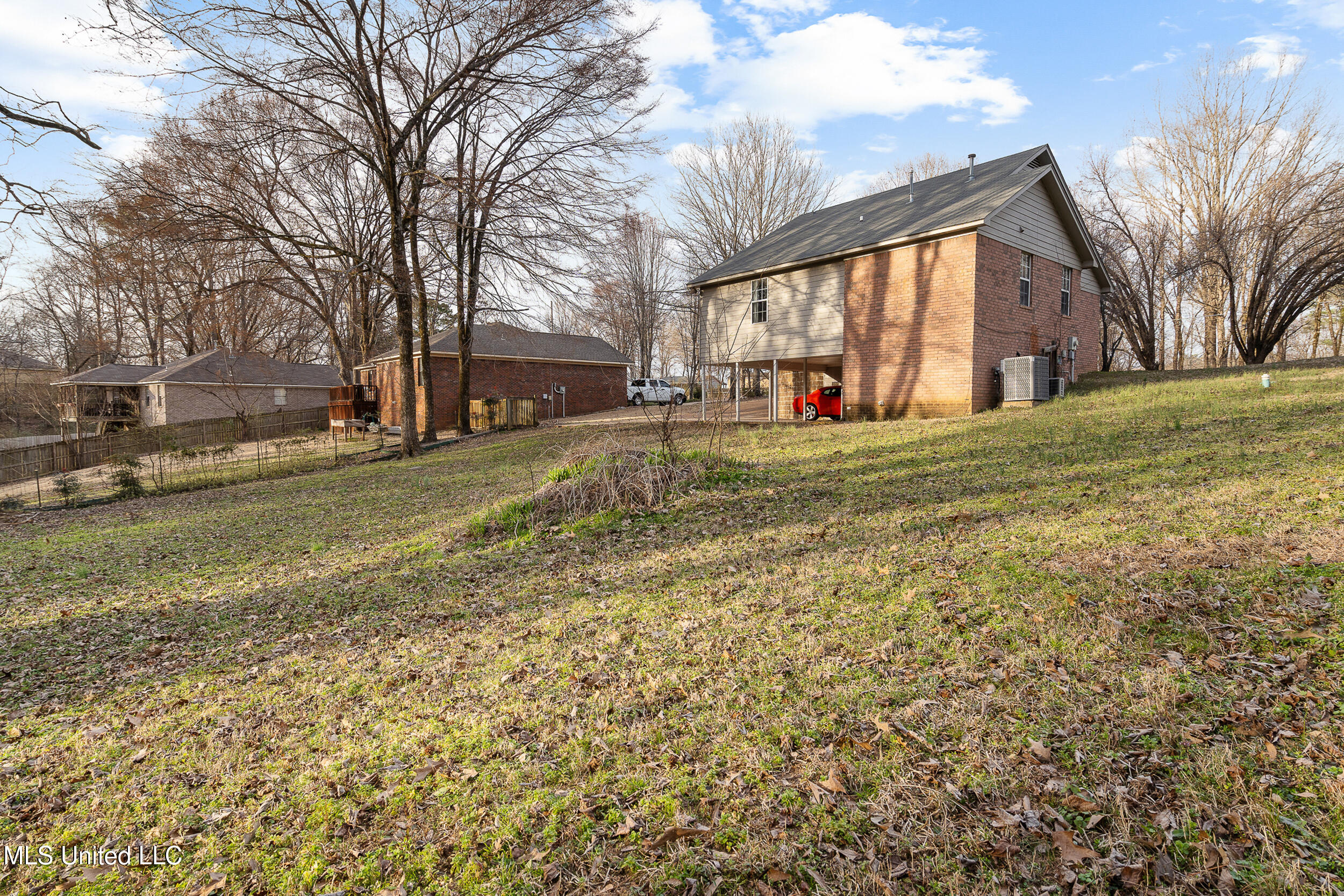 703 Black Hawk Drive, Hernando, Mississippi image 8
