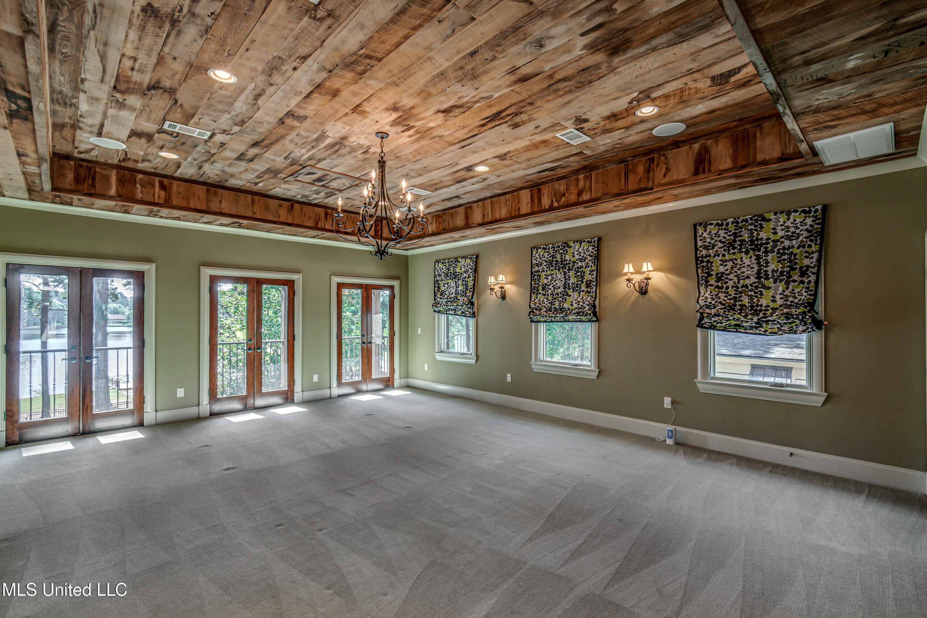 Madison, Mississippi 39110, United States, 5 Bedrooms Bedrooms, ,6 BathroomsBathrooms,Residential,Active,218412