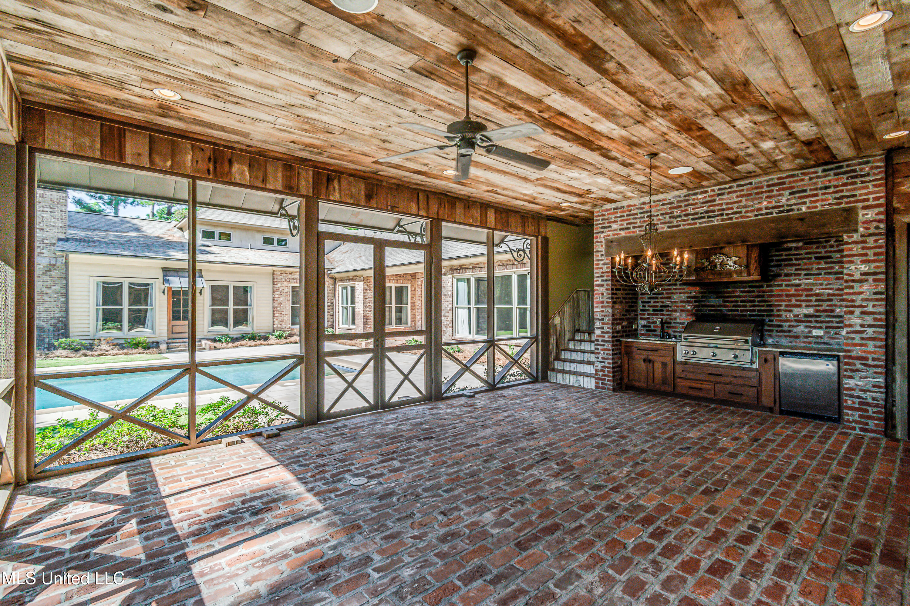 Madison, Mississippi 39110, United States, 5 Bedrooms Bedrooms, ,6 BathroomsBathrooms,Residential,Active,218412