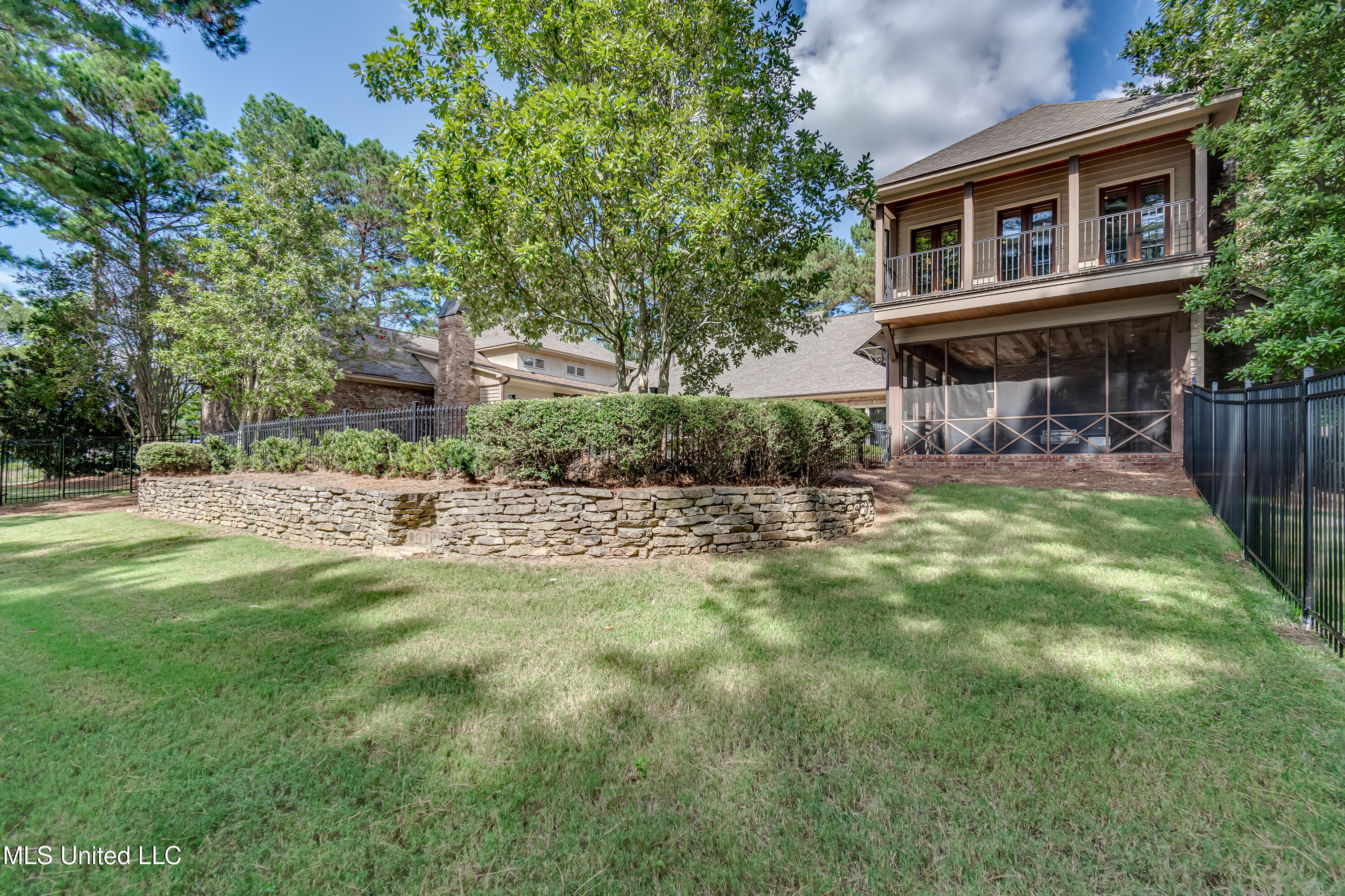 Madison, Mississippi 39110, United States, 5 Bedrooms Bedrooms, ,6 BathroomsBathrooms,Residential,Active,218412