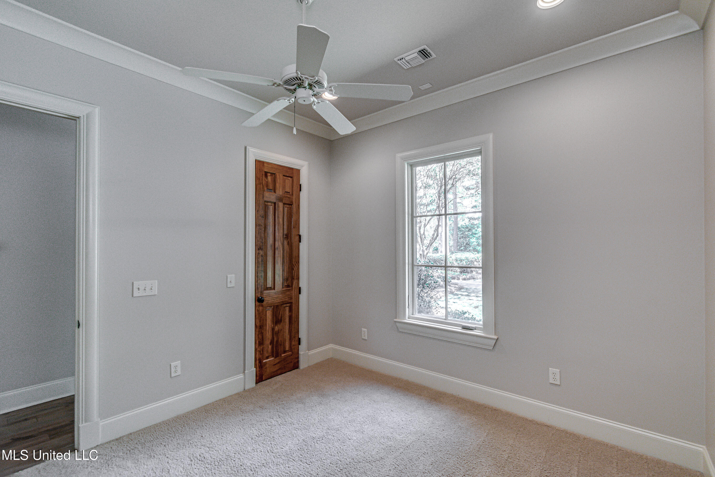 Madison, Mississippi 39110, United States, 5 Bedrooms Bedrooms, ,6 BathroomsBathrooms,Residential,Active,218412