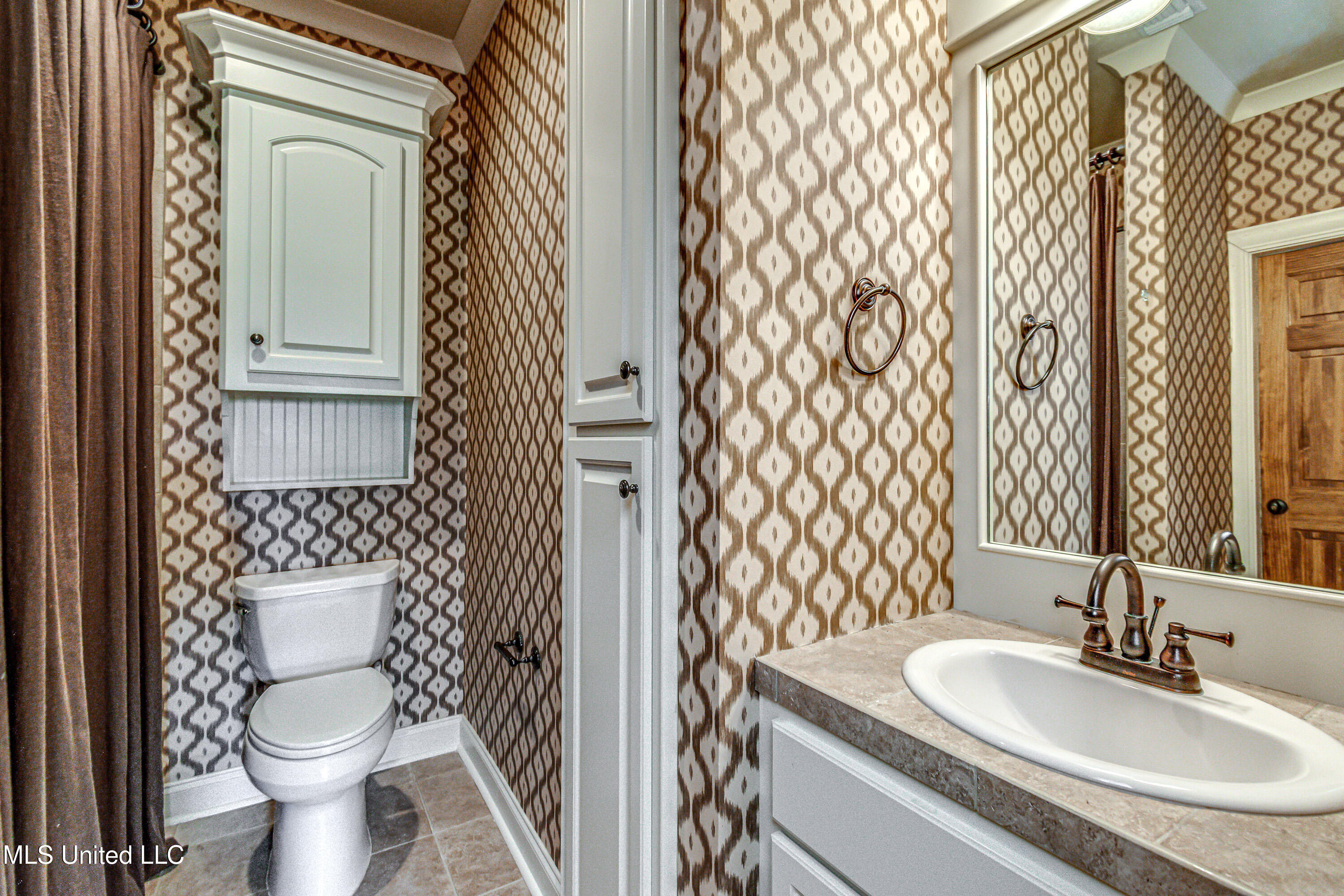 Madison, Mississippi 39110, United States, 5 Bedrooms Bedrooms, ,6 BathroomsBathrooms,Residential,Active,218412