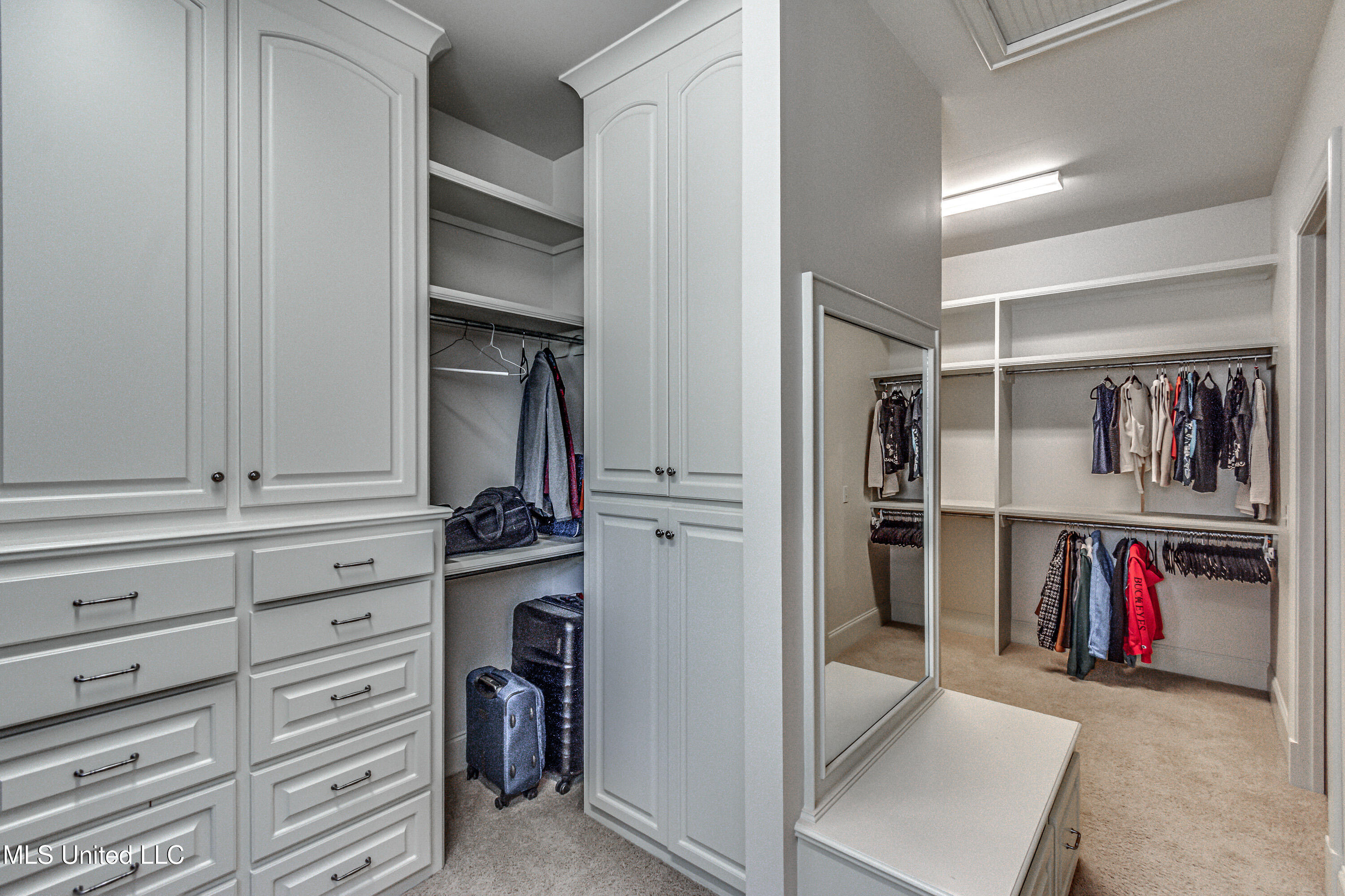 Madison, Mississippi 39110, United States, 5 Bedrooms Bedrooms, ,6 BathroomsBathrooms,Residential,Active,218412