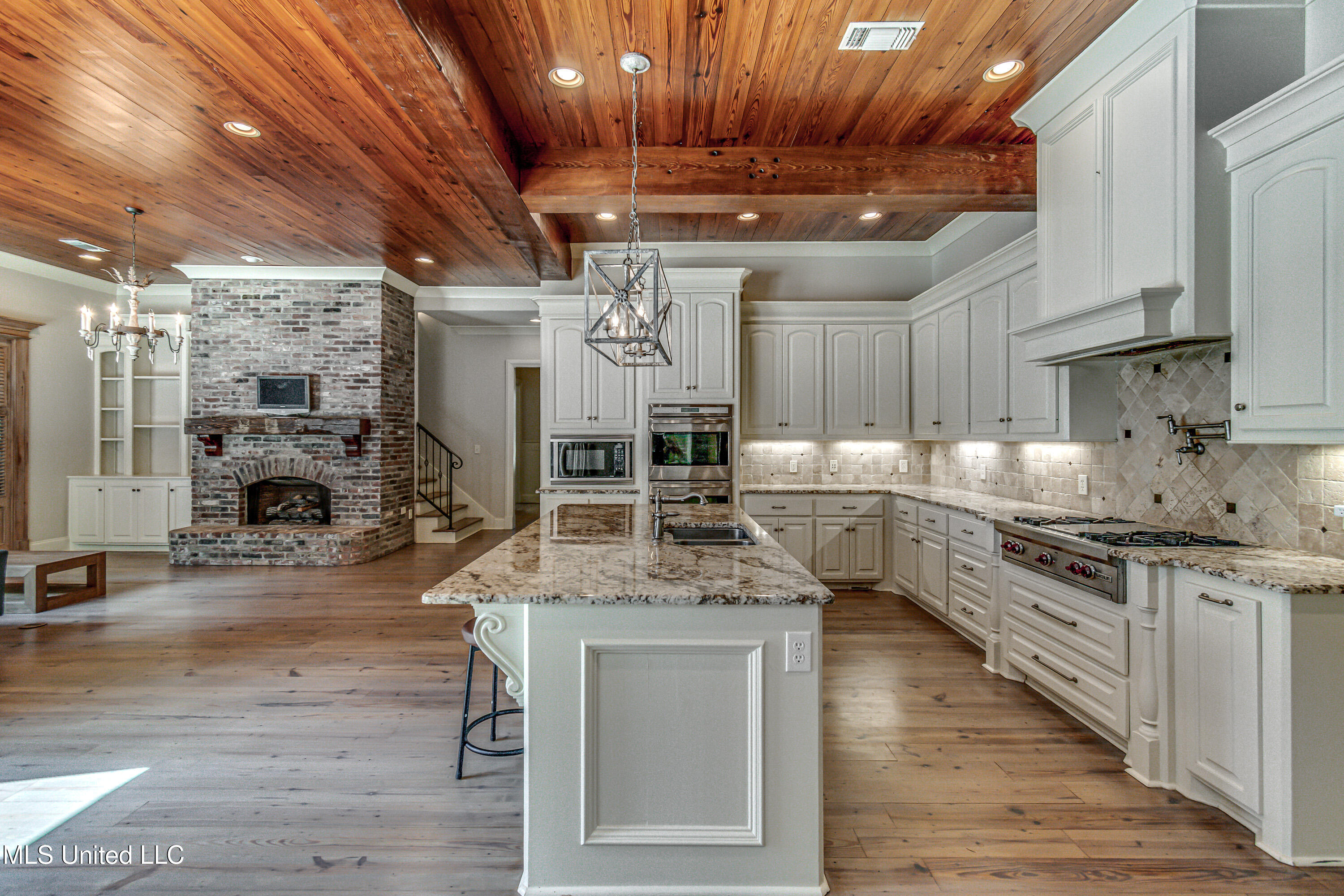 Madison, Mississippi 39110, United States, 5 Bedrooms Bedrooms, ,6 BathroomsBathrooms,Residential,Active,218412