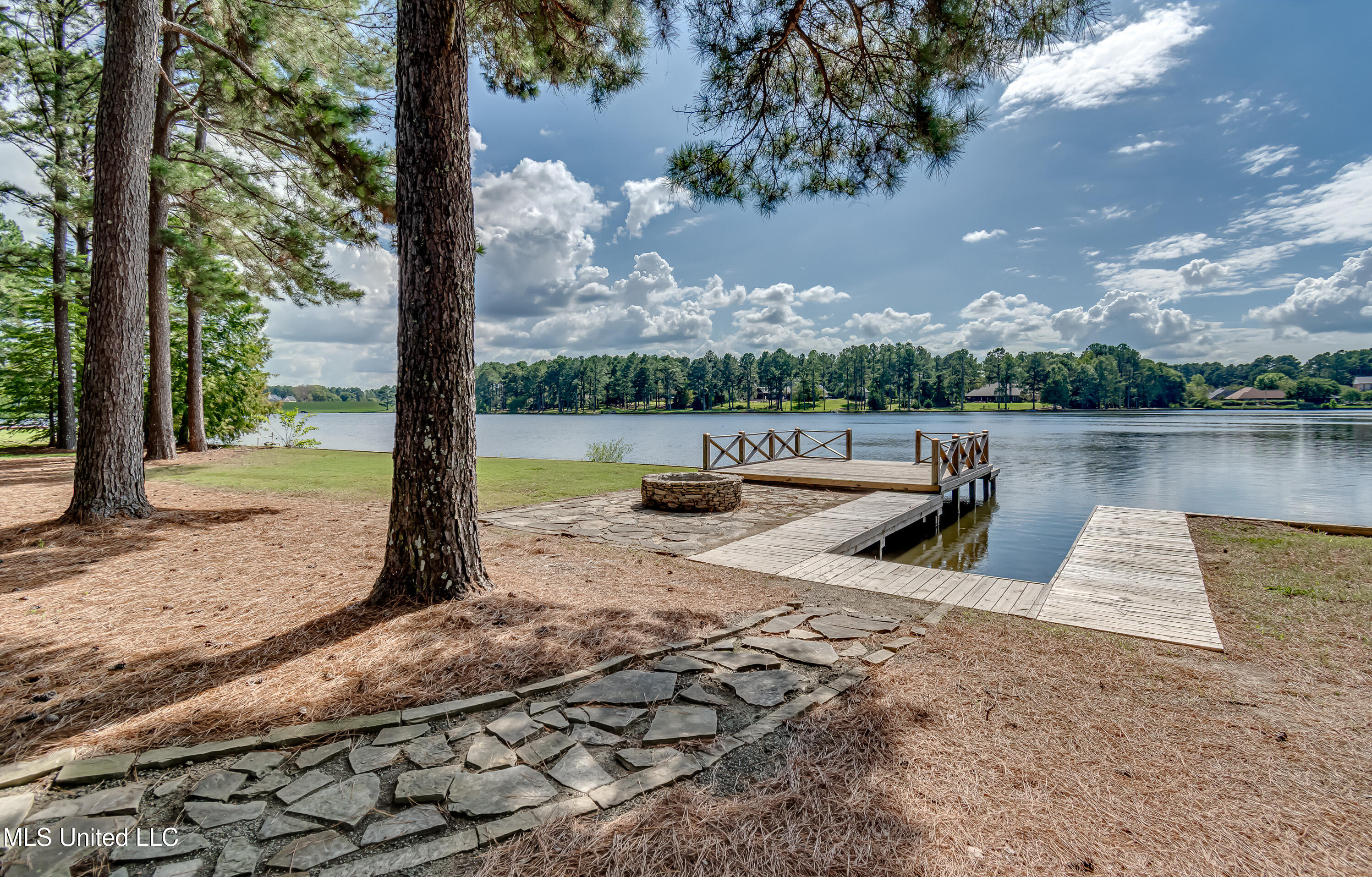 Madison, Mississippi 39110, United States, 5 Bedrooms Bedrooms, ,6 BathroomsBathrooms,Residential,Active,218412