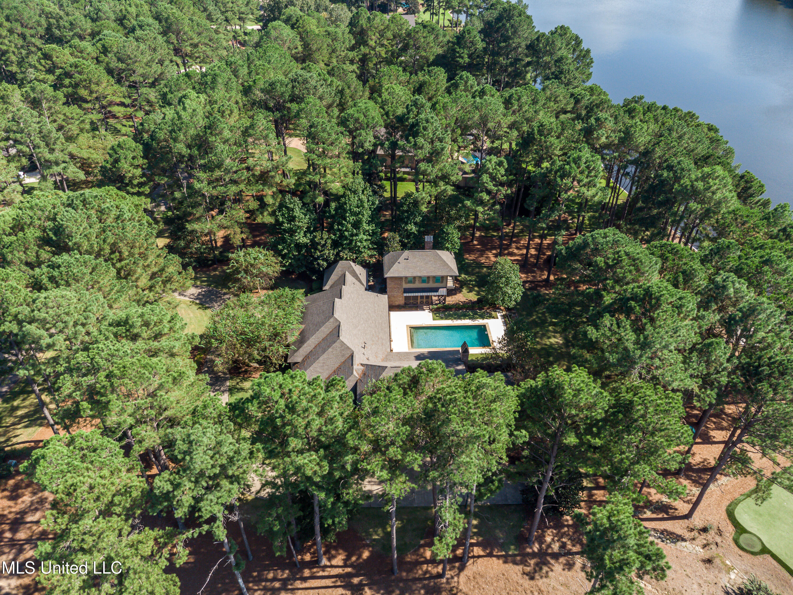 Madison, Mississippi 39110, United States, 5 Bedrooms Bedrooms, ,6 BathroomsBathrooms,Residential,Active,218412