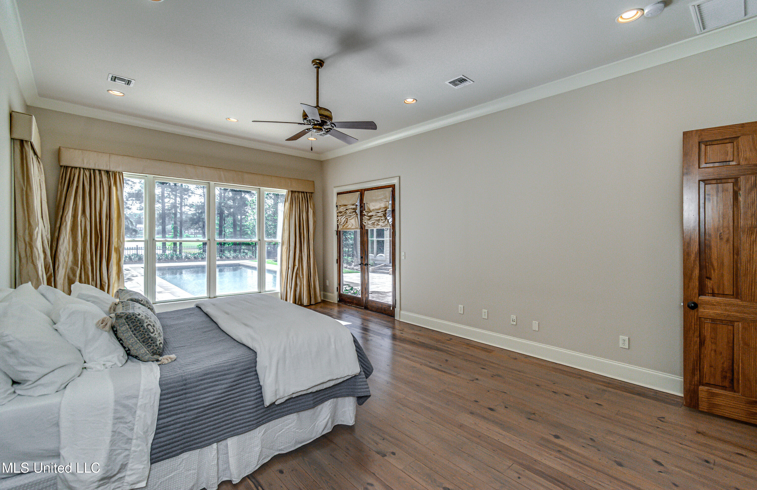 Madison, Mississippi 39110, United States, 5 Bedrooms Bedrooms, ,6 BathroomsBathrooms,Residential,Active,218412