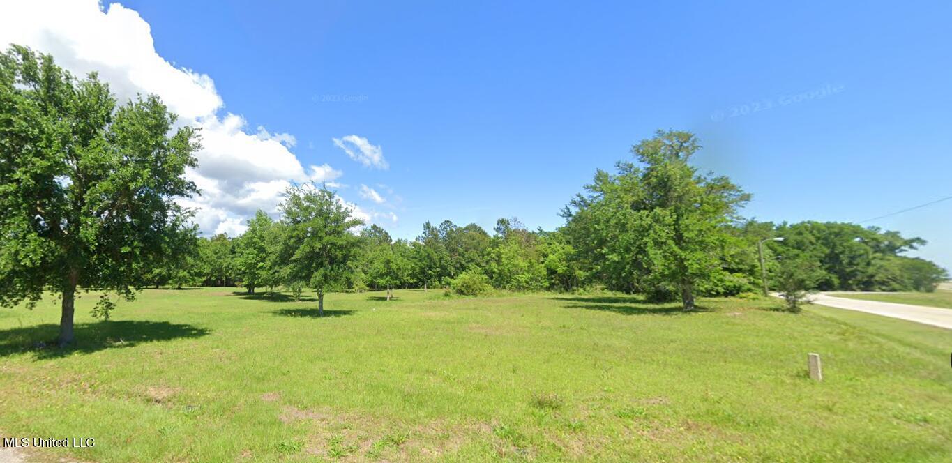 120 Fort Henry Avenue, Pass Christian, Mississippi image 1
