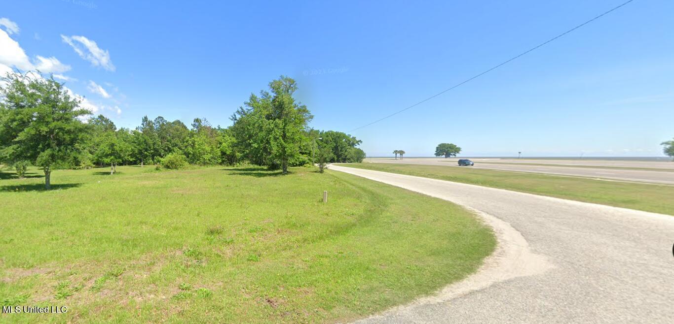 120 Fort Henry Avenue, Pass Christian, Mississippi image 2