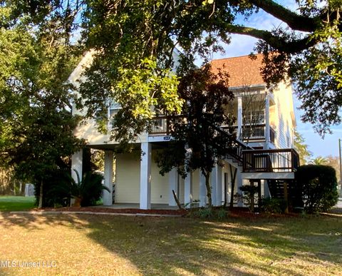 Apartment For Sale - 2519 Washington Avenue<br/> Pascagoula, MS 39567