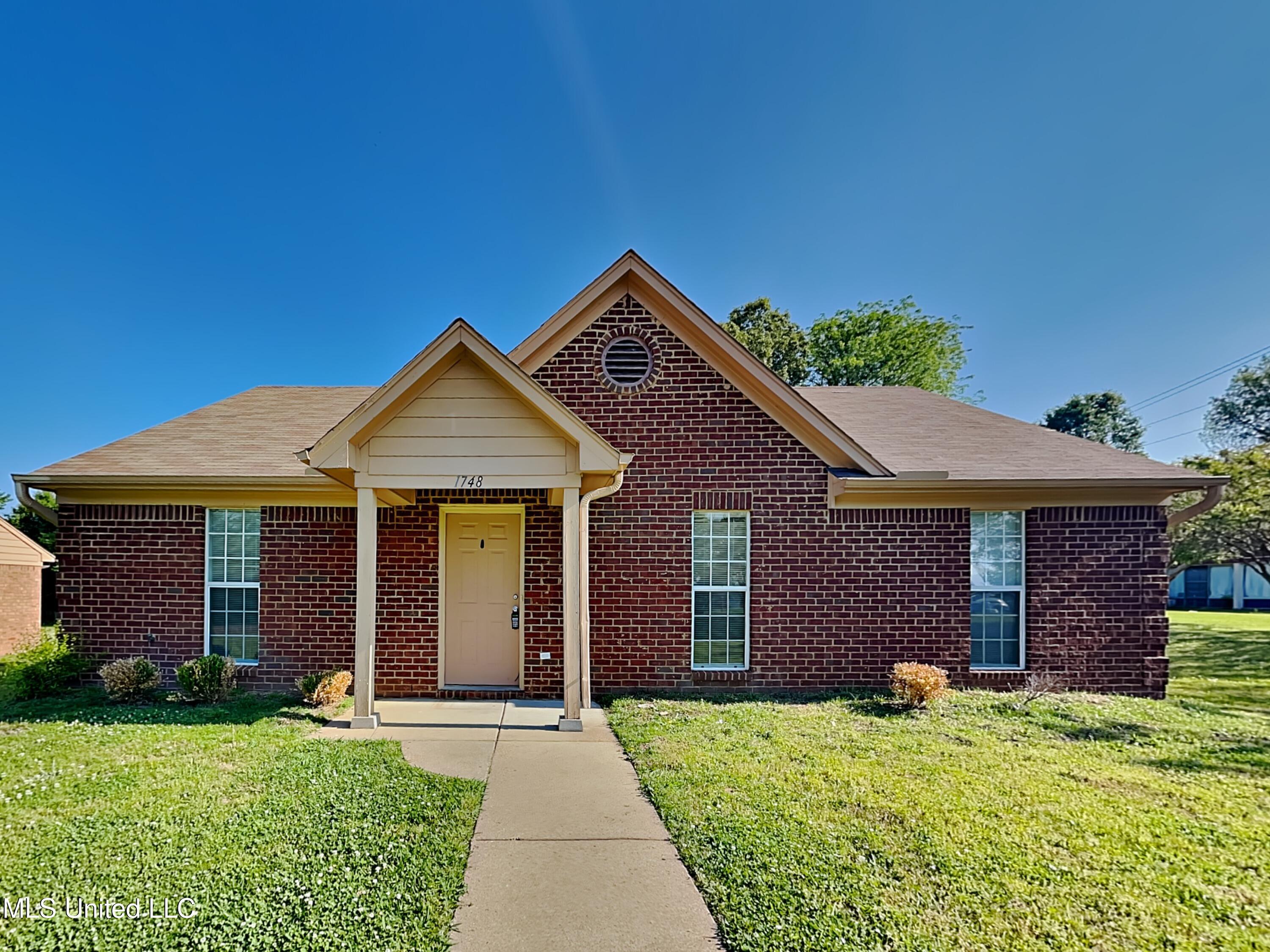 1748 Dorchester Drive, Southaven, Mississippi image 1