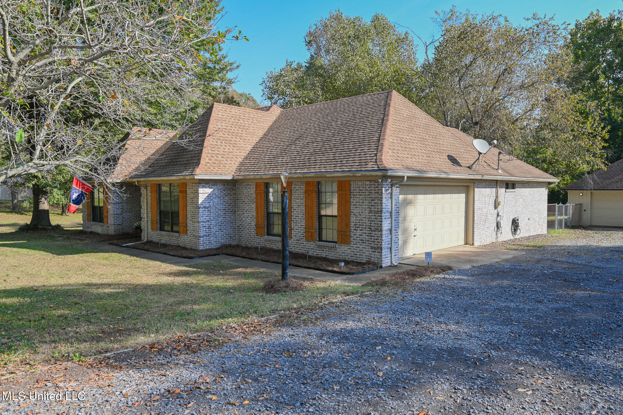 6470 Scenic Hollow Road, Walls, Mississippi image 5