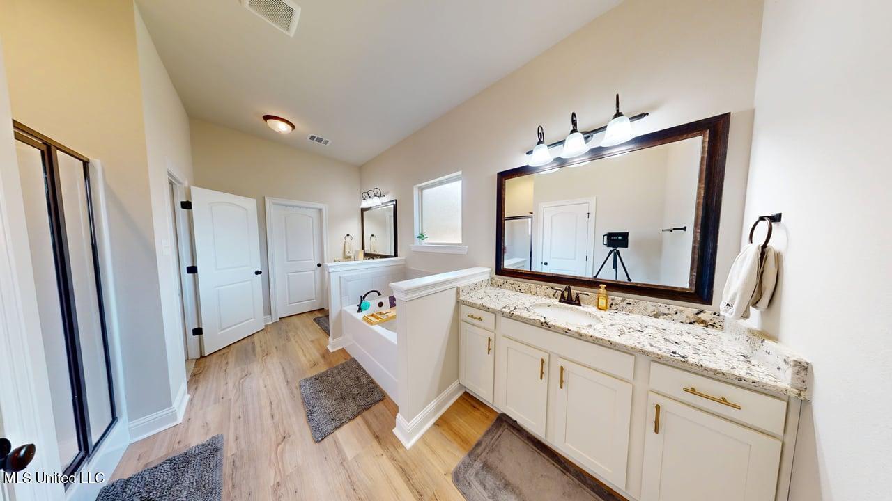12023 Michael Grace Drive, Gulfport, Mississippi image 17