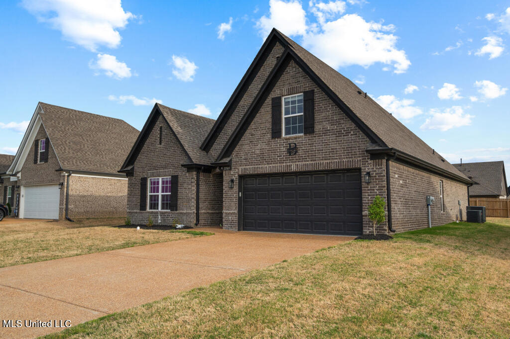 2207 Kent Drive, Southaven, Mississippi image 3