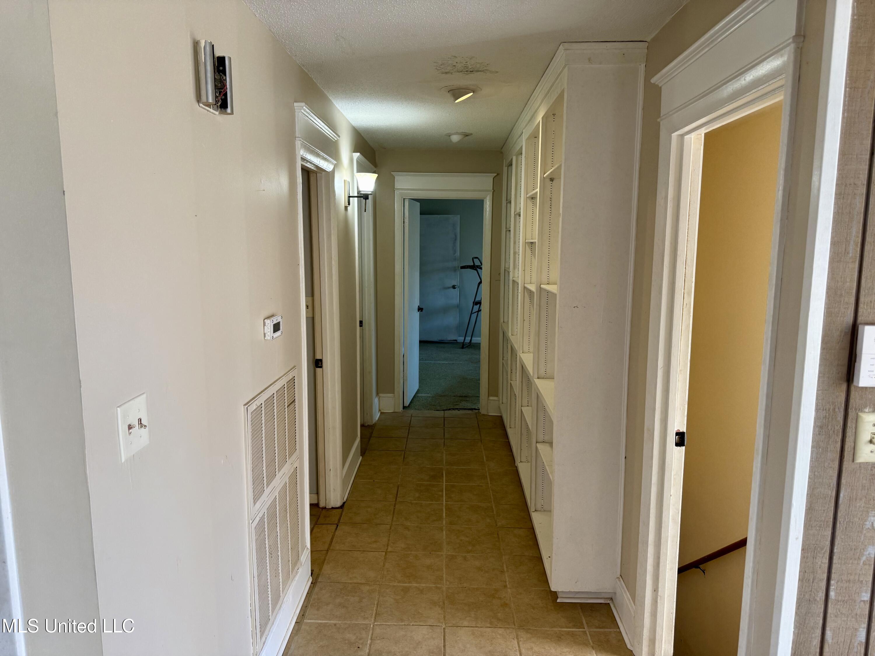 715 Woodland Hills Dr, Lexington, Mississippi image 13