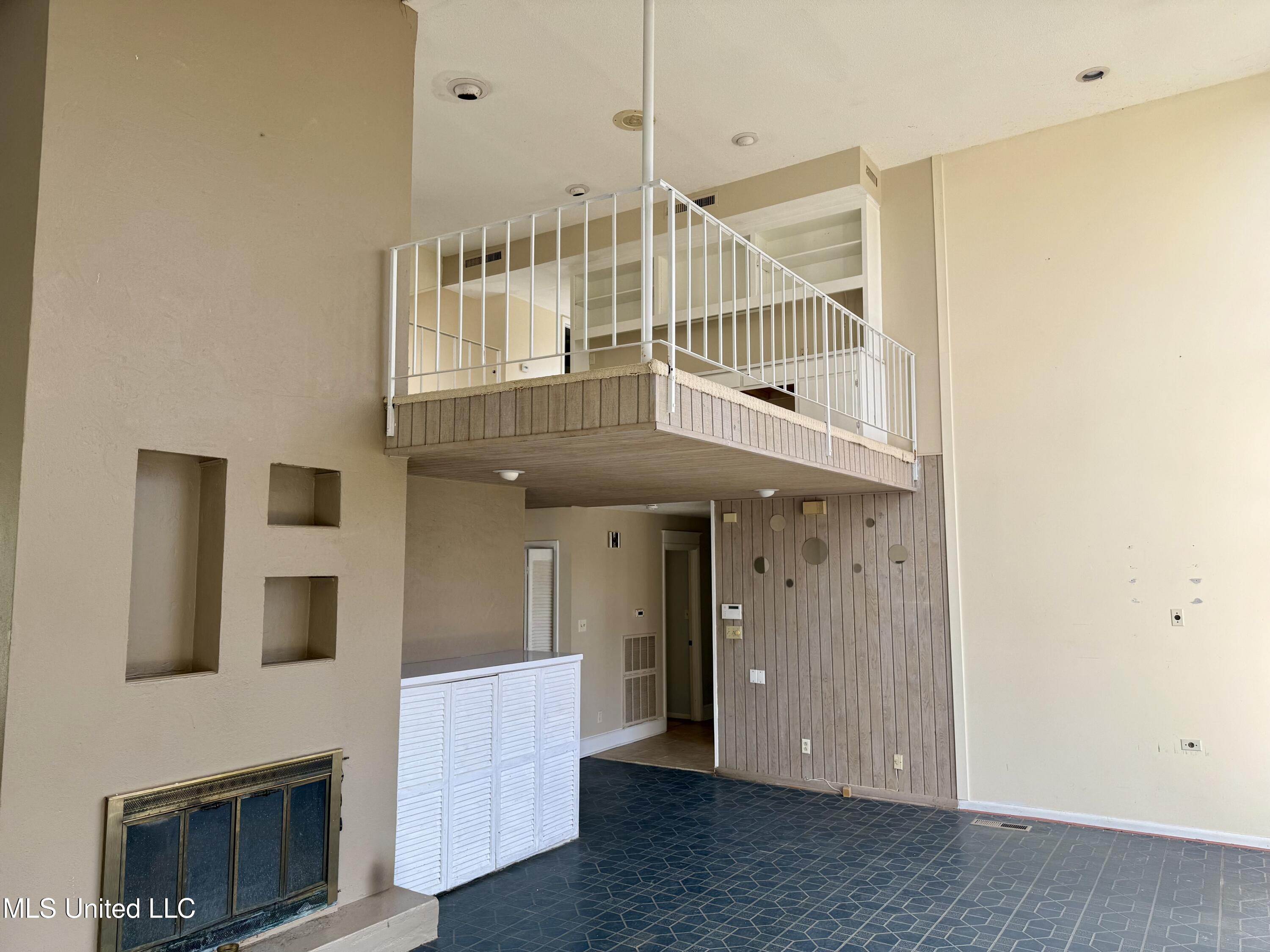 715 Woodland Hills Dr, Lexington, Mississippi image 8
