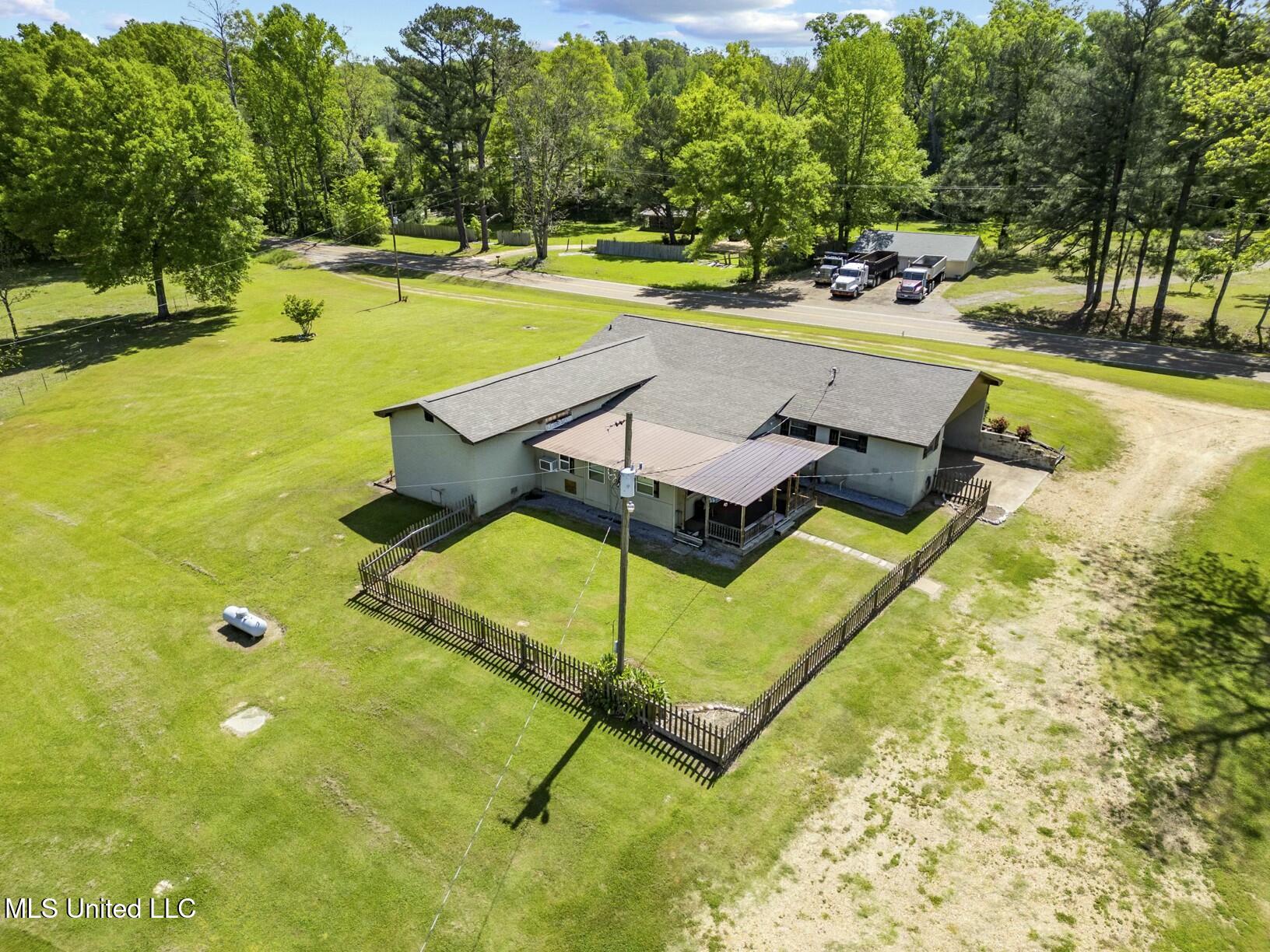 7027 Highway 18, Utica, Mississippi image 6