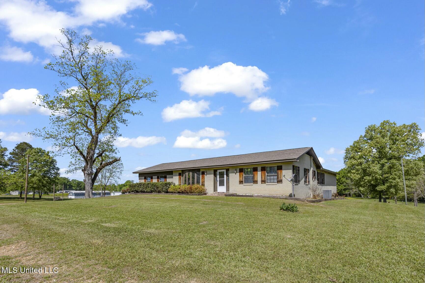 7027 Highway 18, Utica, Mississippi image 14