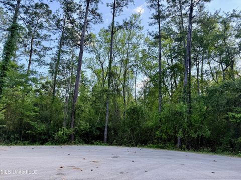 Vacant Land For Sale - 6318 Banyan Place<br/> Hancock County, Diamondhead, MS 39525