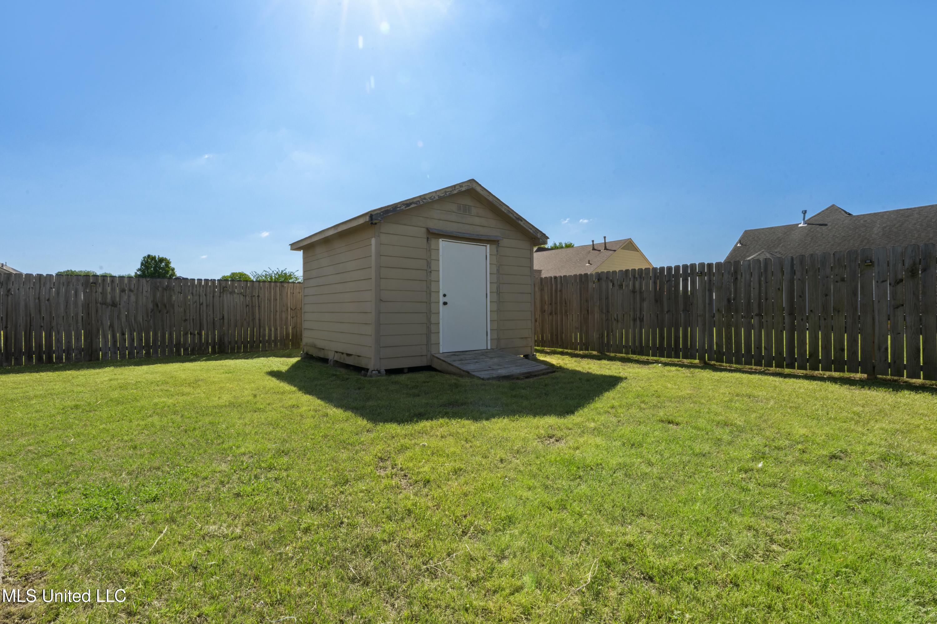 2425 Mooneyham Lane, Horn Lake, Mississippi image 31