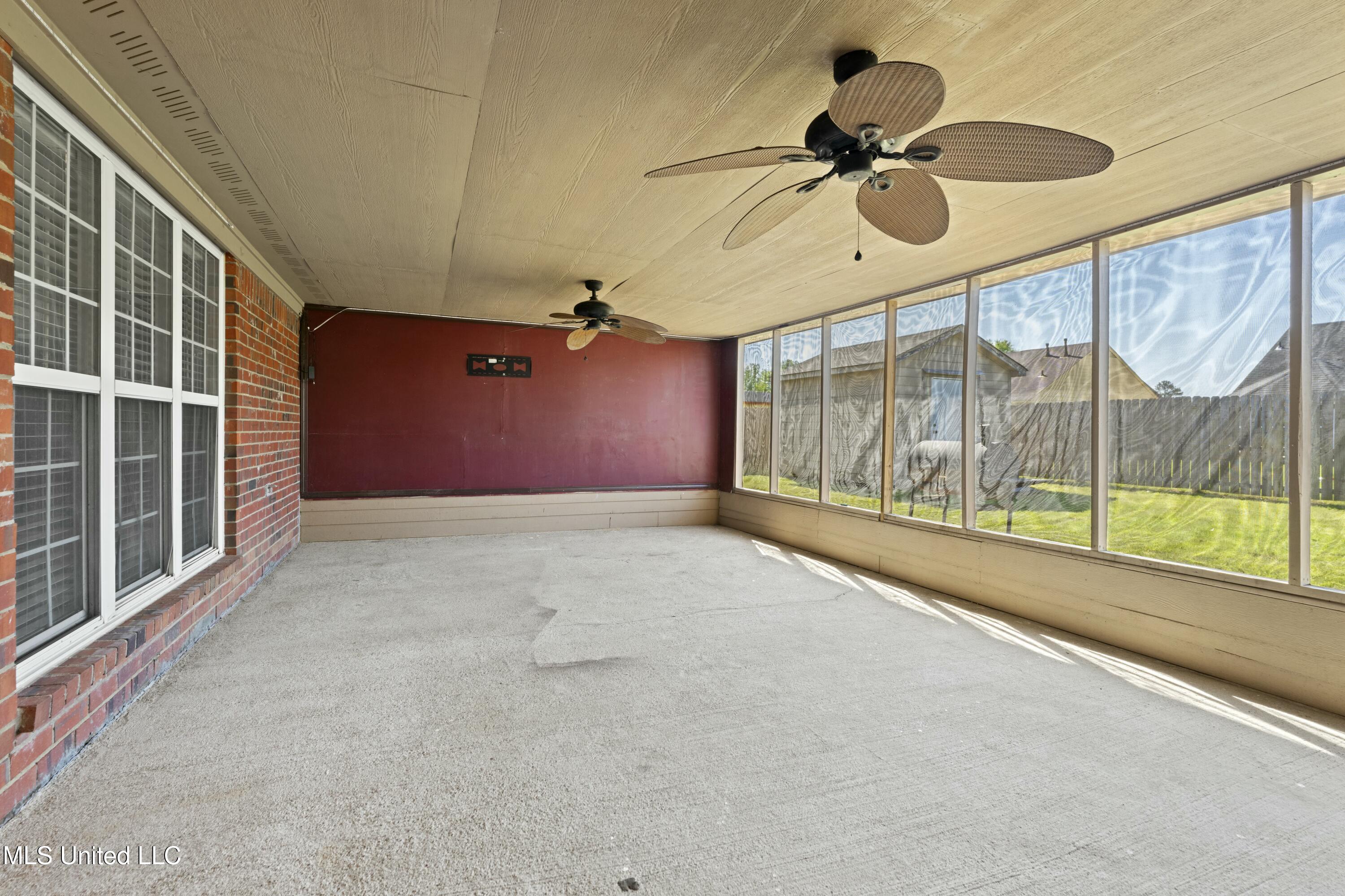 2425 Mooneyham Lane, Horn Lake, Mississippi image 26