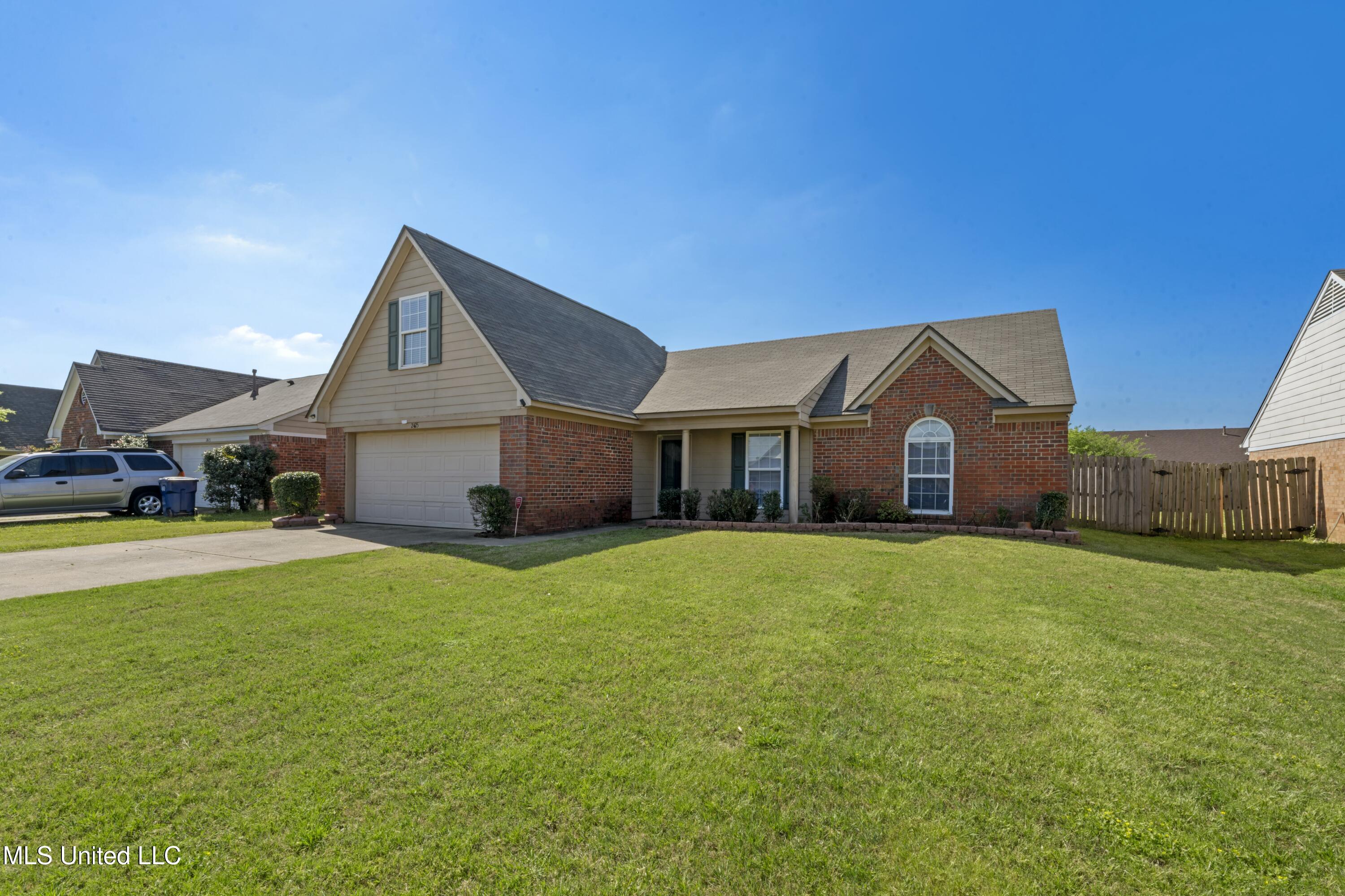2425 Mooneyham Lane, Horn Lake, Mississippi image 2