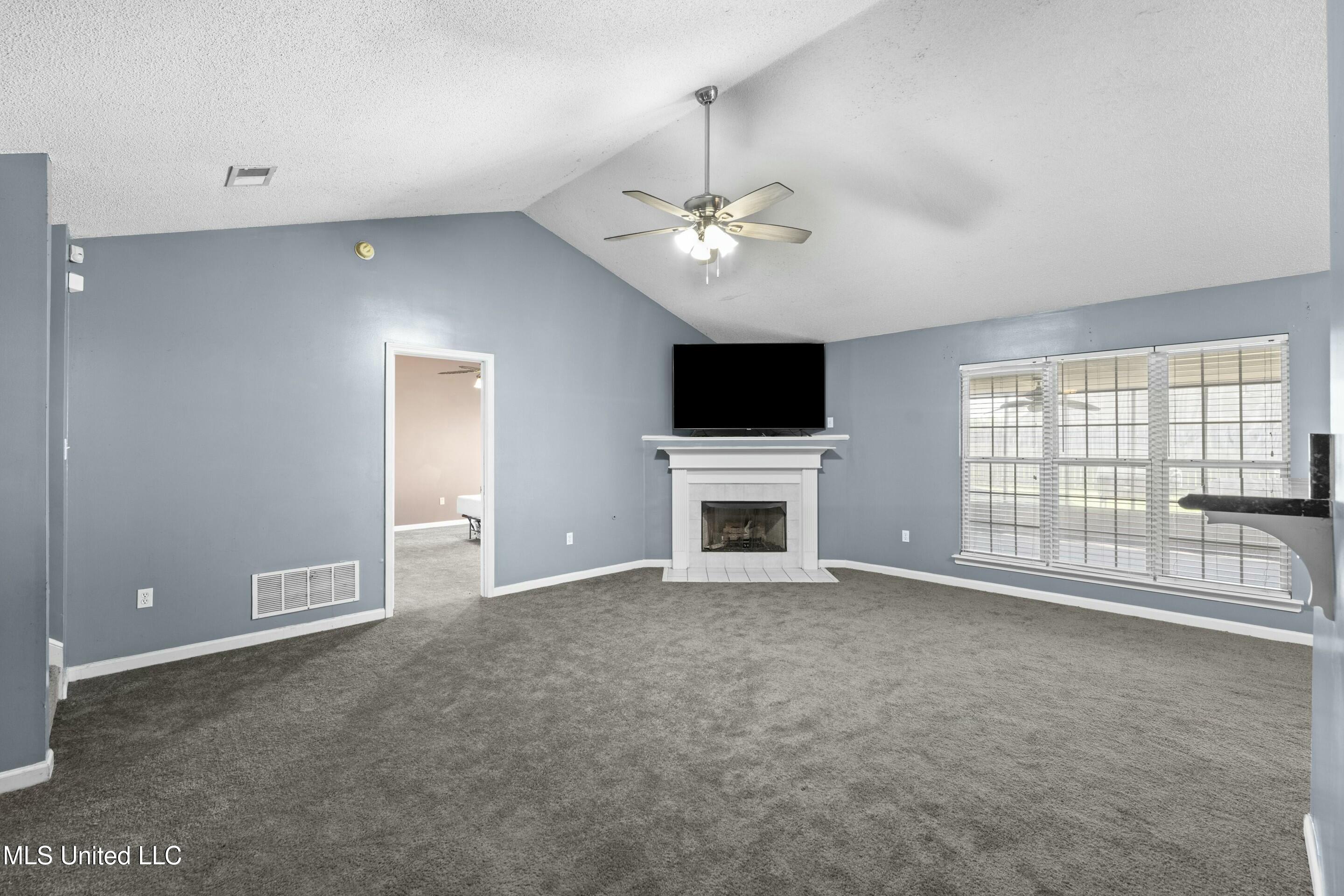 2425 Mooneyham Lane, Horn Lake, Mississippi image 6