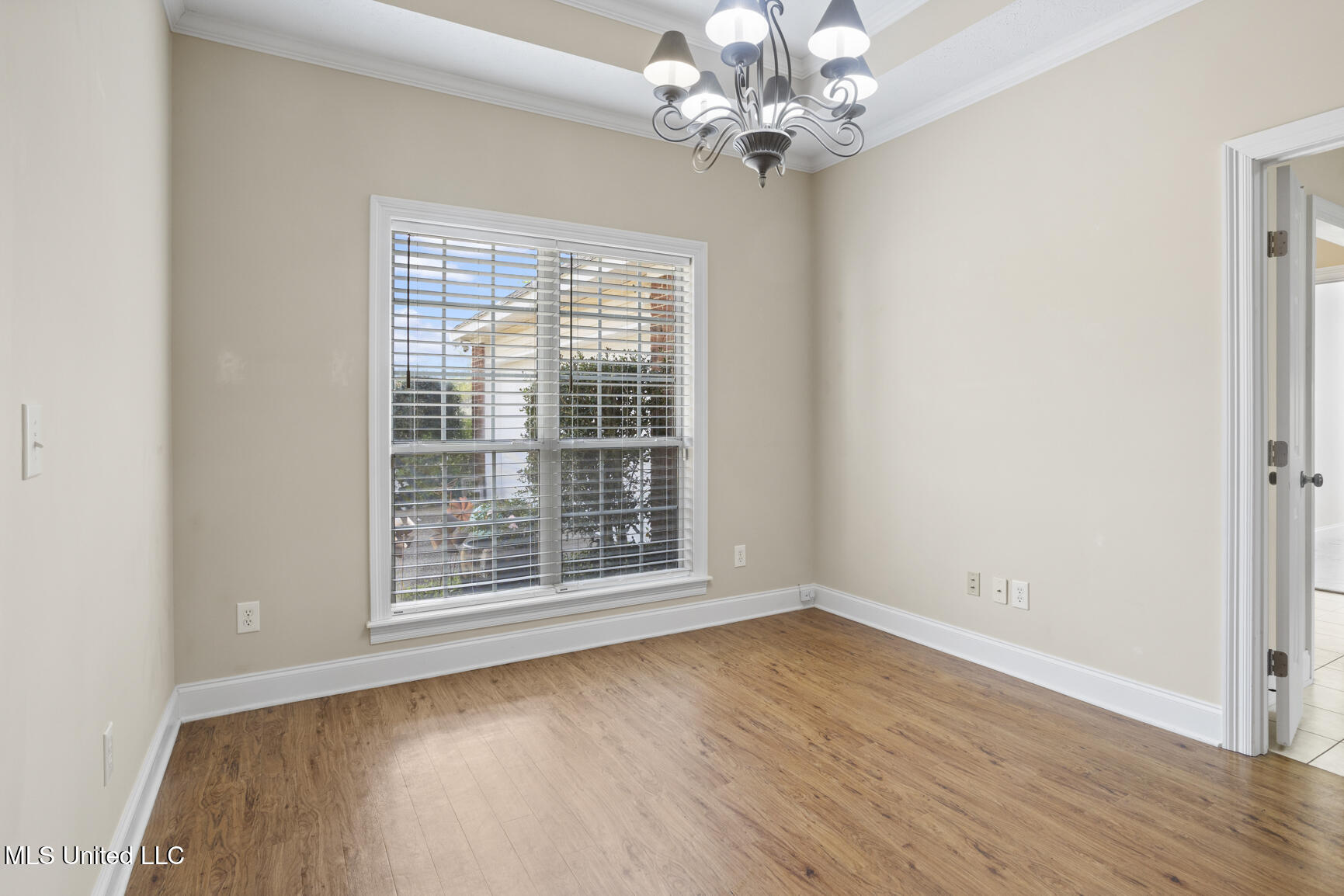 2120 Crossbridge Boulevard, Byram, Mississippi image 7