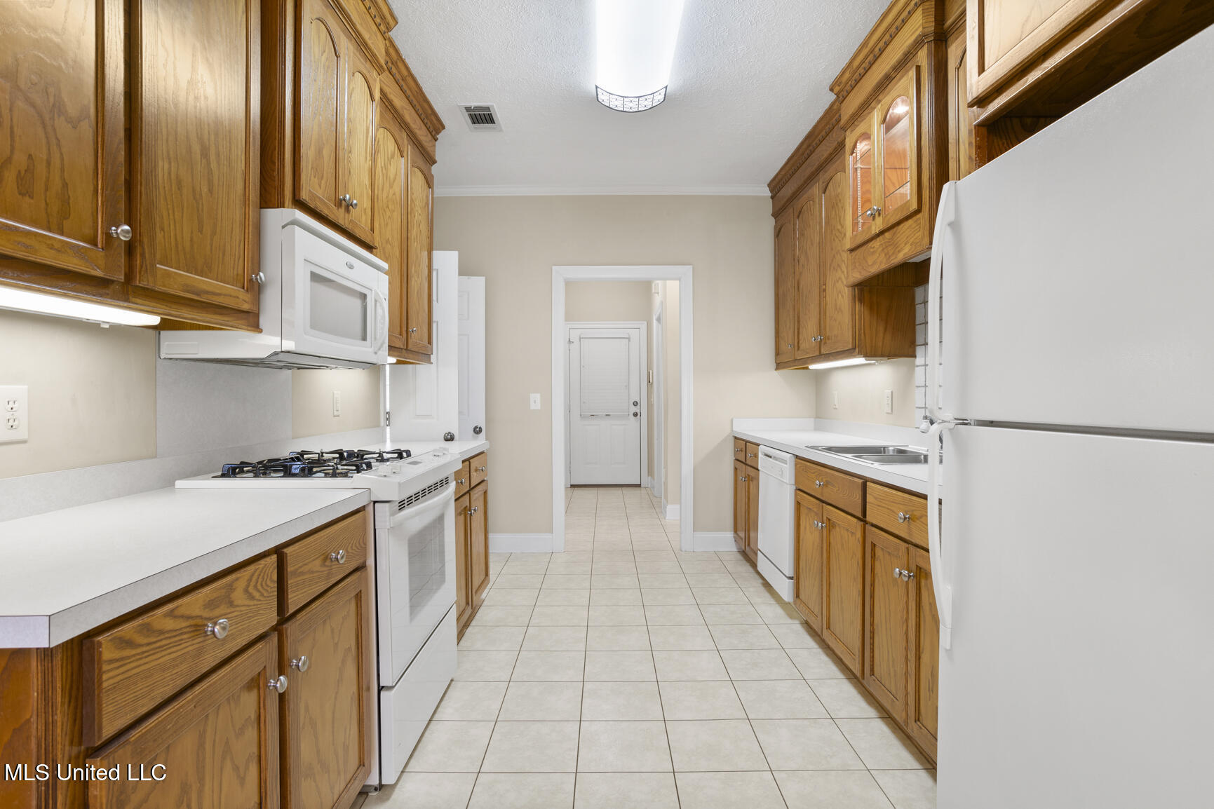 2120 Crossbridge Boulevard, Byram, Mississippi image 10