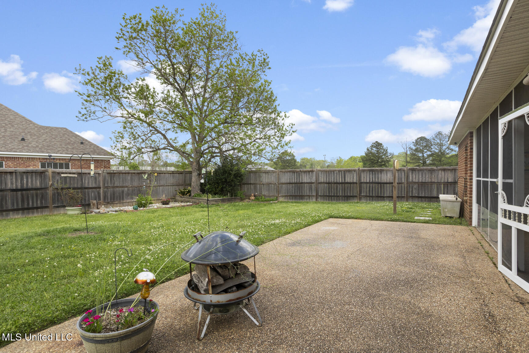 2120 Crossbridge Boulevard, Byram, Mississippi image 1