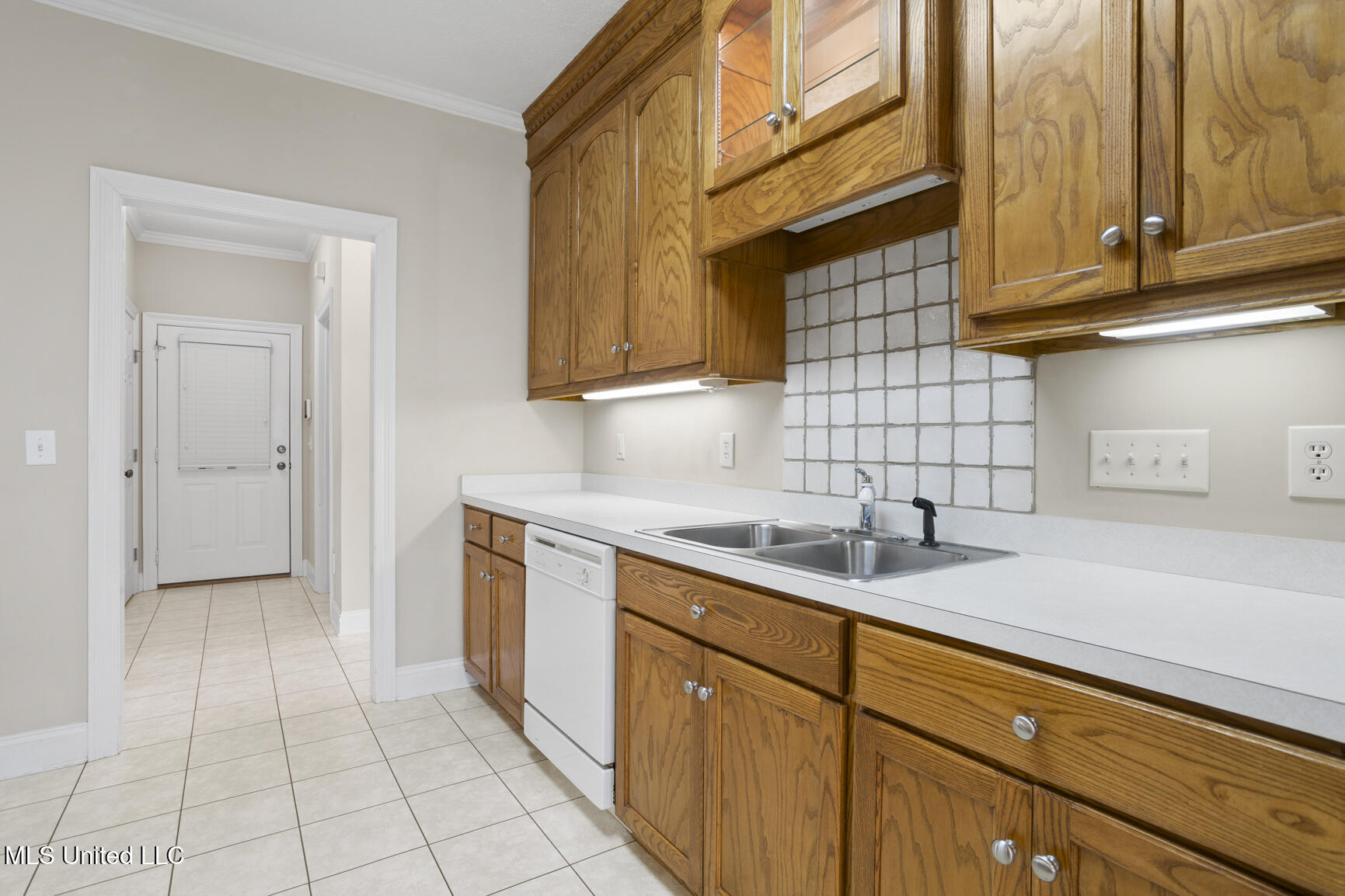 2120 Crossbridge Boulevard, Byram, Mississippi image 12